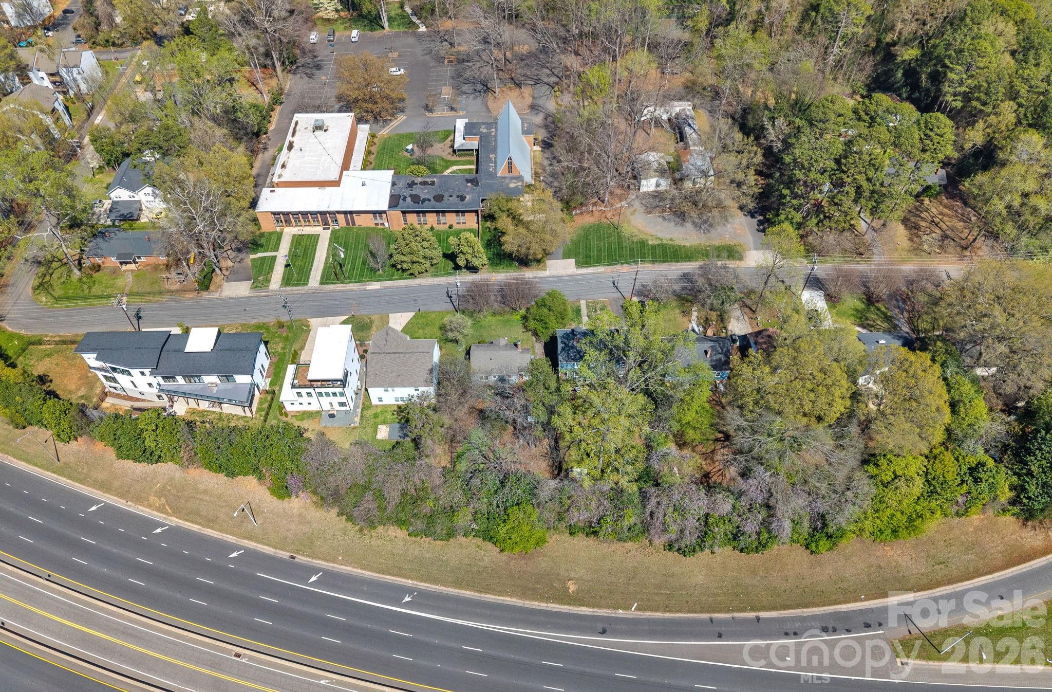 2818 Shenandoah Avenue Property Photo 4