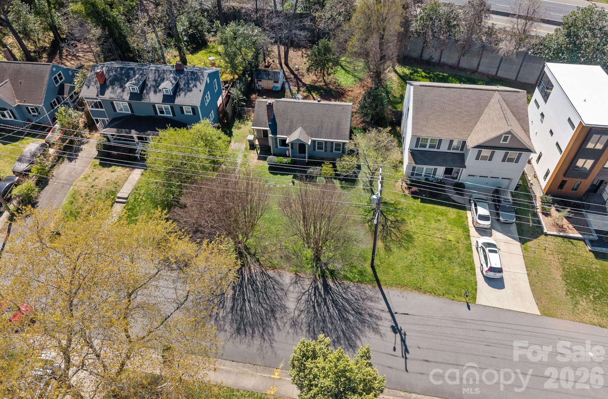 2818 Shenandoah Avenue Property Photo 8