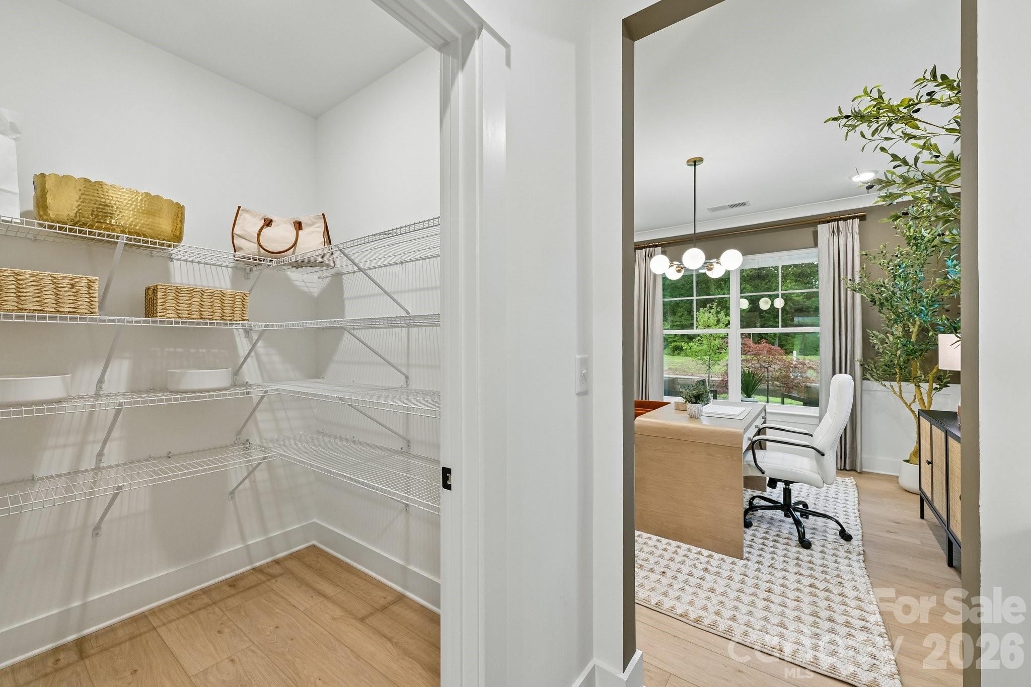 2818 Shenandoah Avenue Property Photo 16