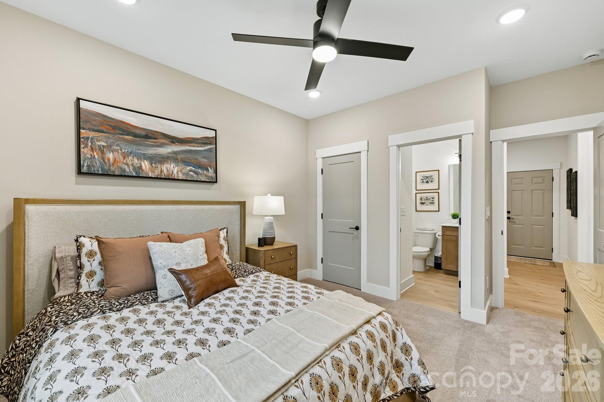 2818 Shenandoah Avenue Property Photo 18