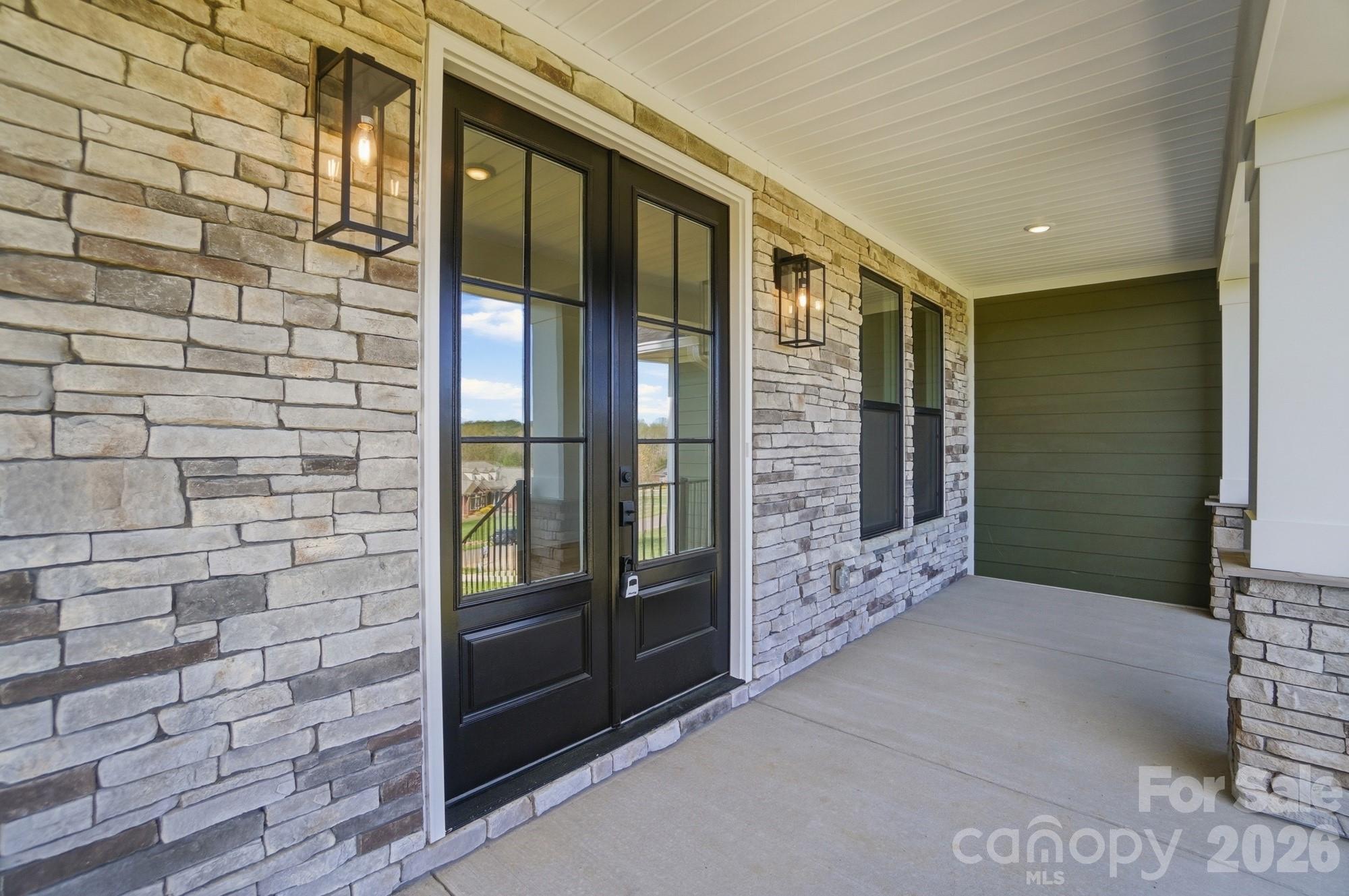 208 Cross Creek Drive Property Photo 9