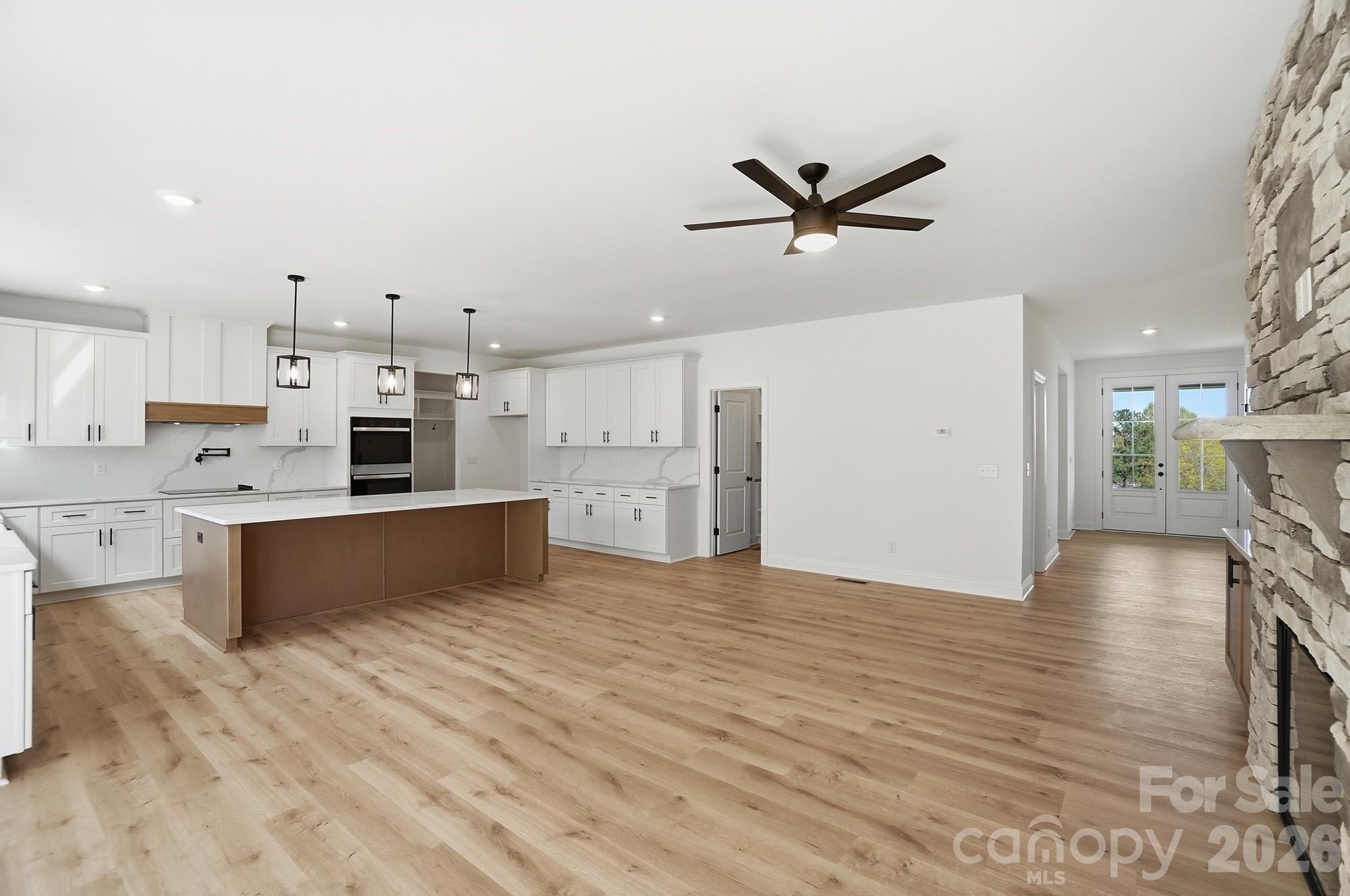 208 Cross Creek Drive Property Photo 19