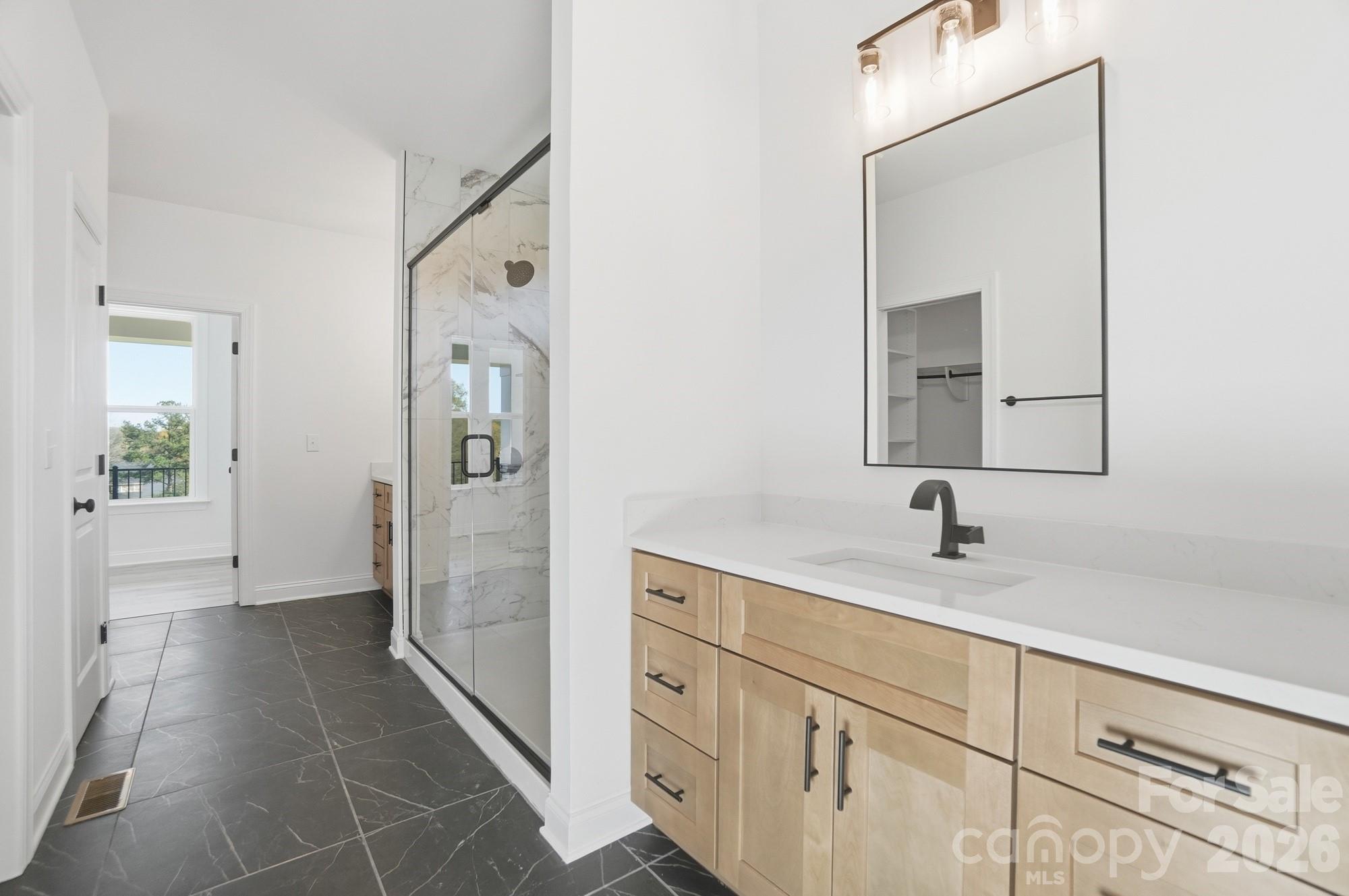 208 Cross Creek Drive Property Photo 45