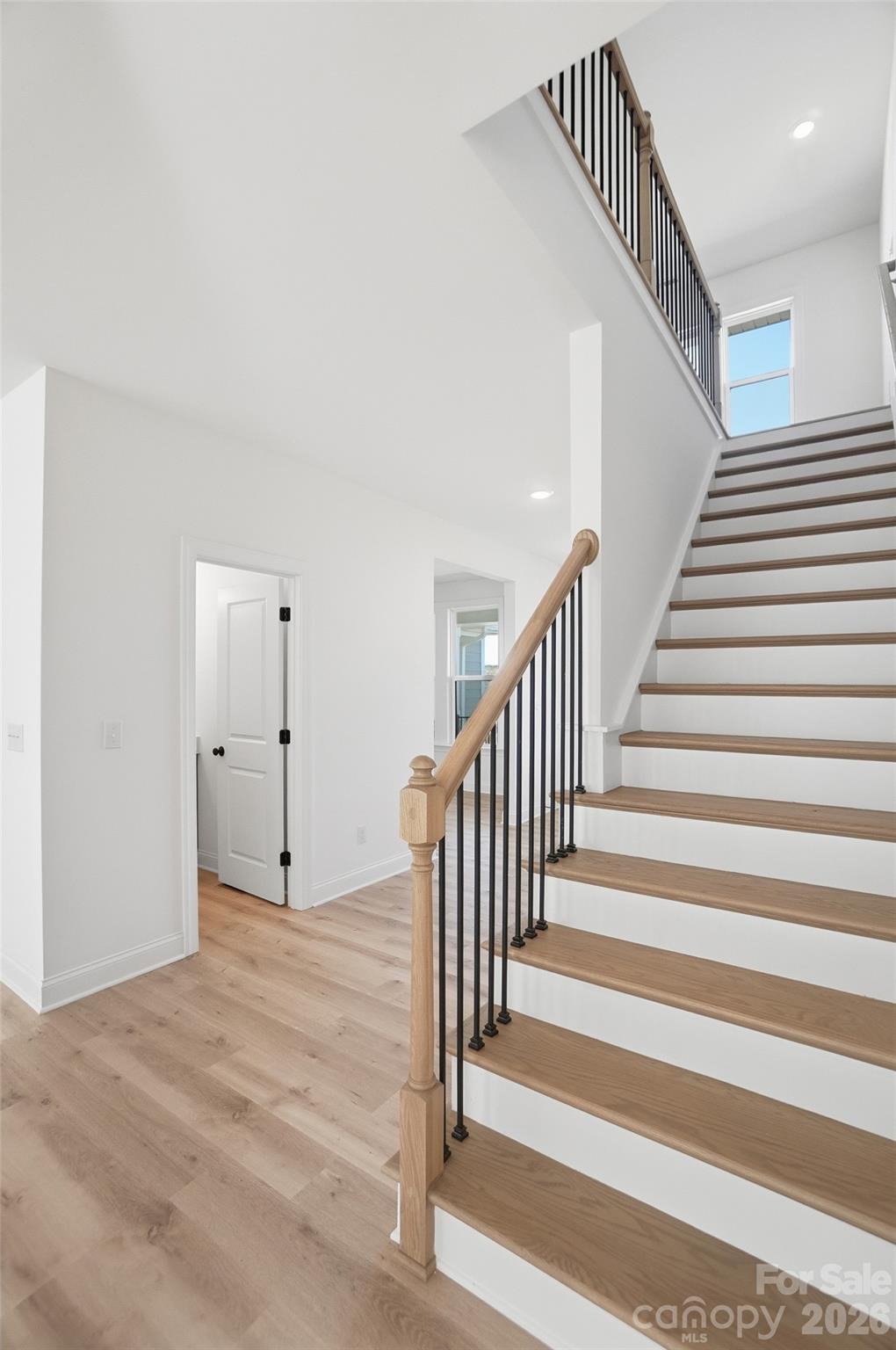 208 Cross Creek Drive Property Photo 46