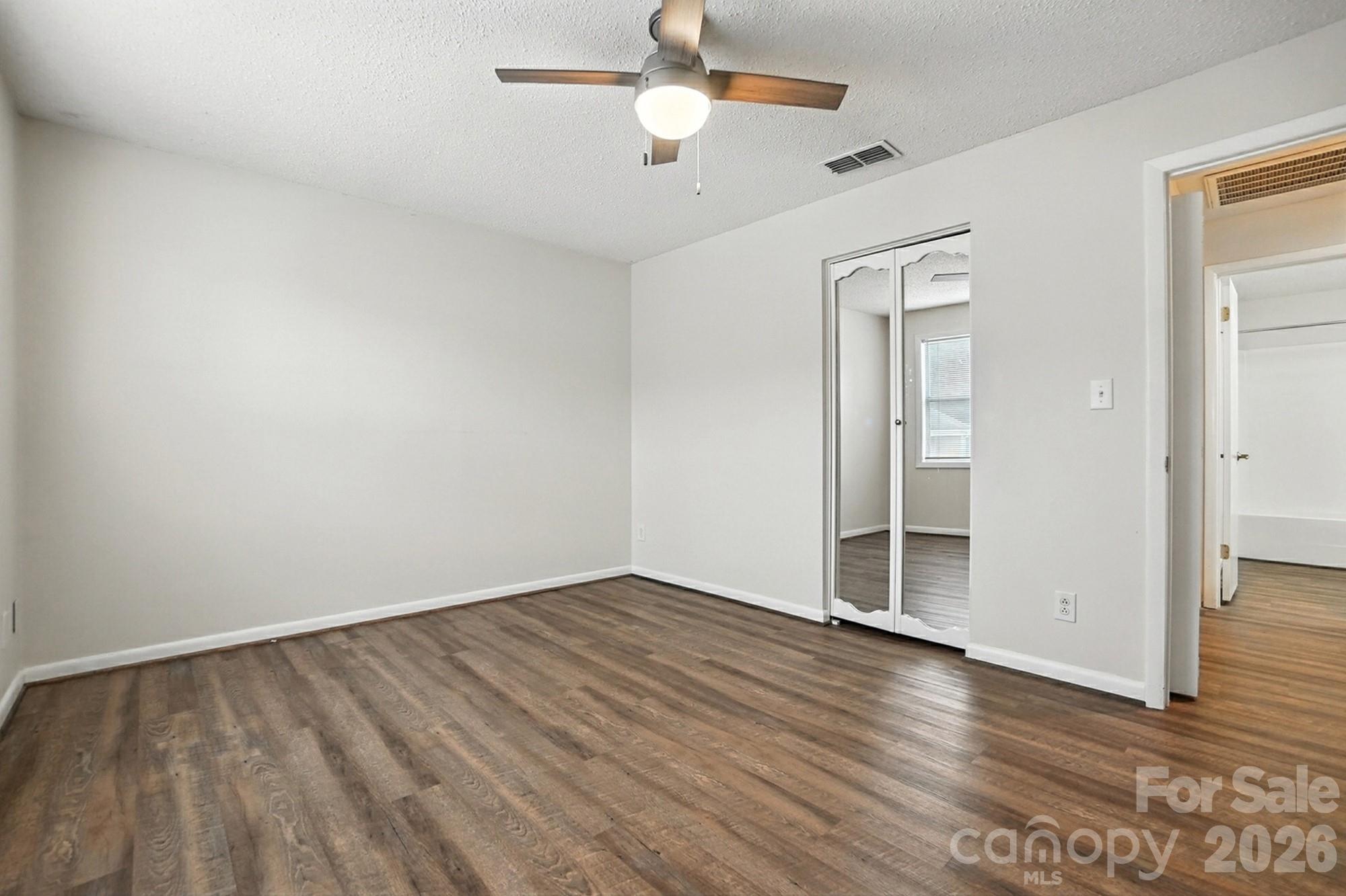 1101 Surry Lane Property Photo 31