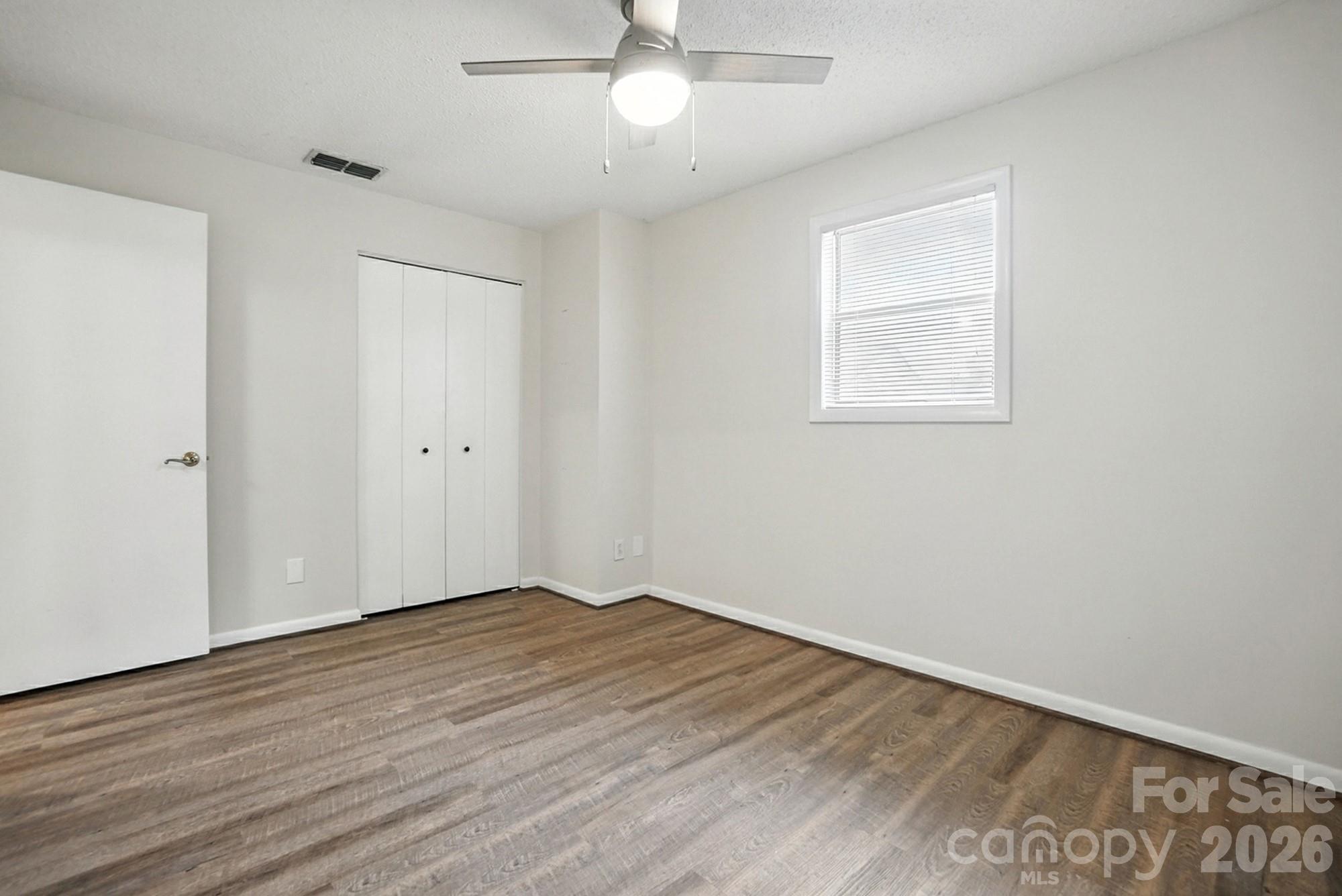 1101 Surry Lane Property Photo 34