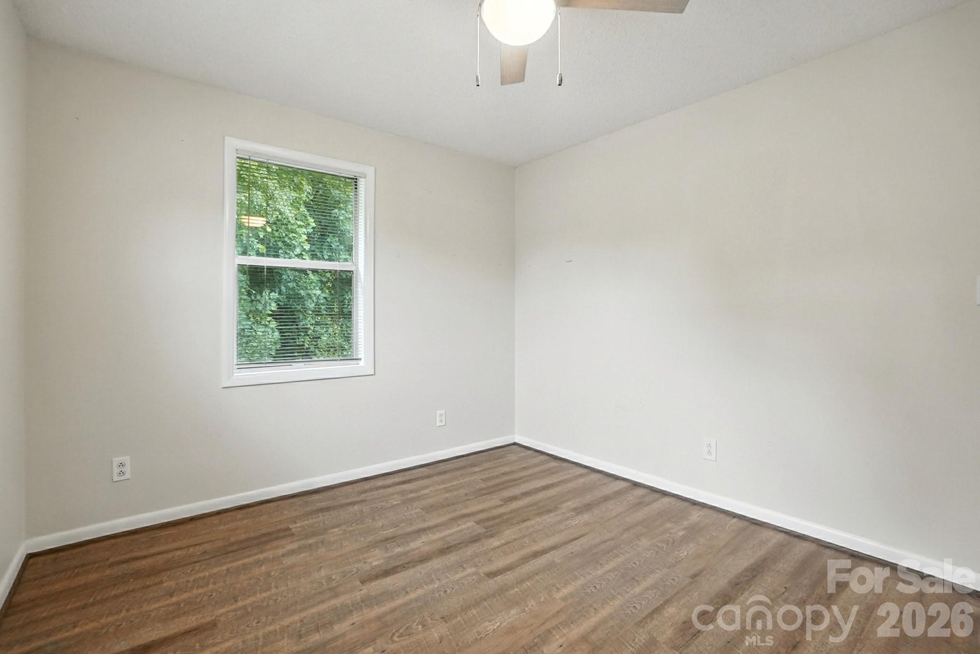 1101 Surry Lane Property Photo 36