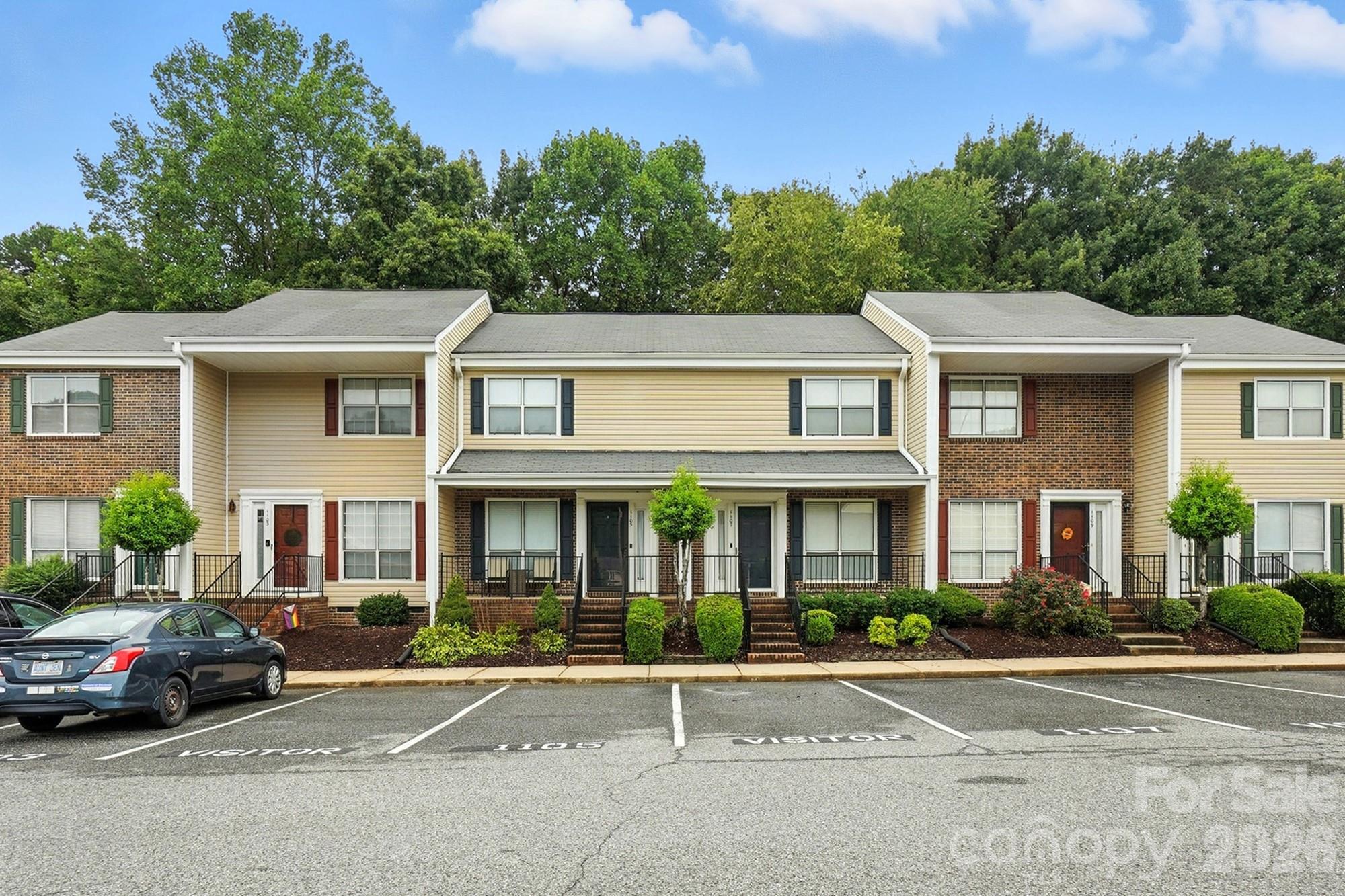 1101 Surry Lane Property Photo 42