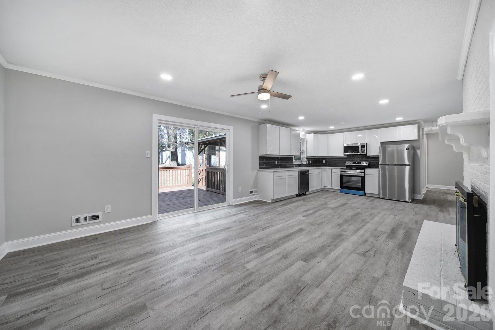 519 Amon Lane Property Photo 9