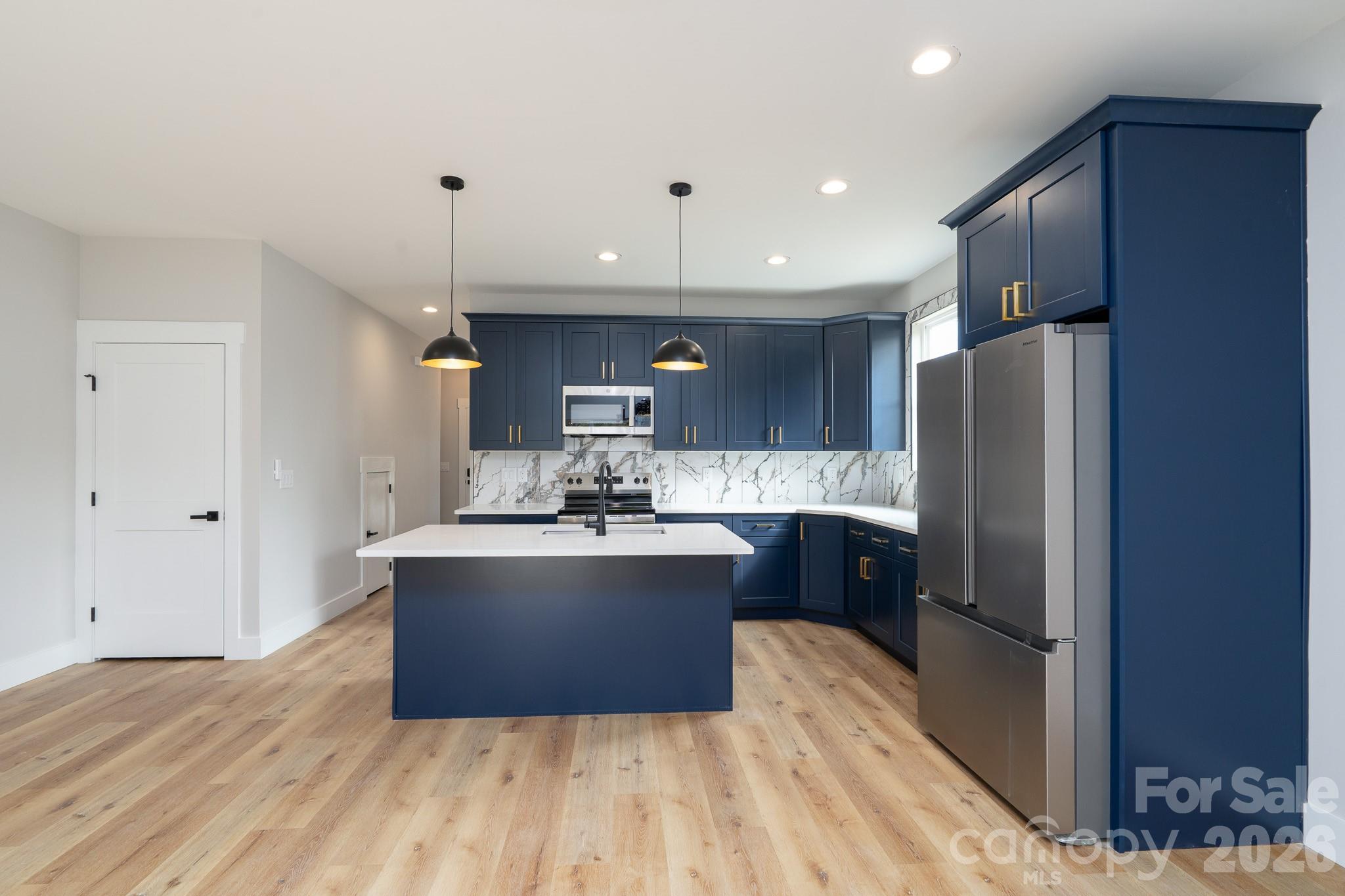912 B Rhode Island Avenue Property Photo 3
