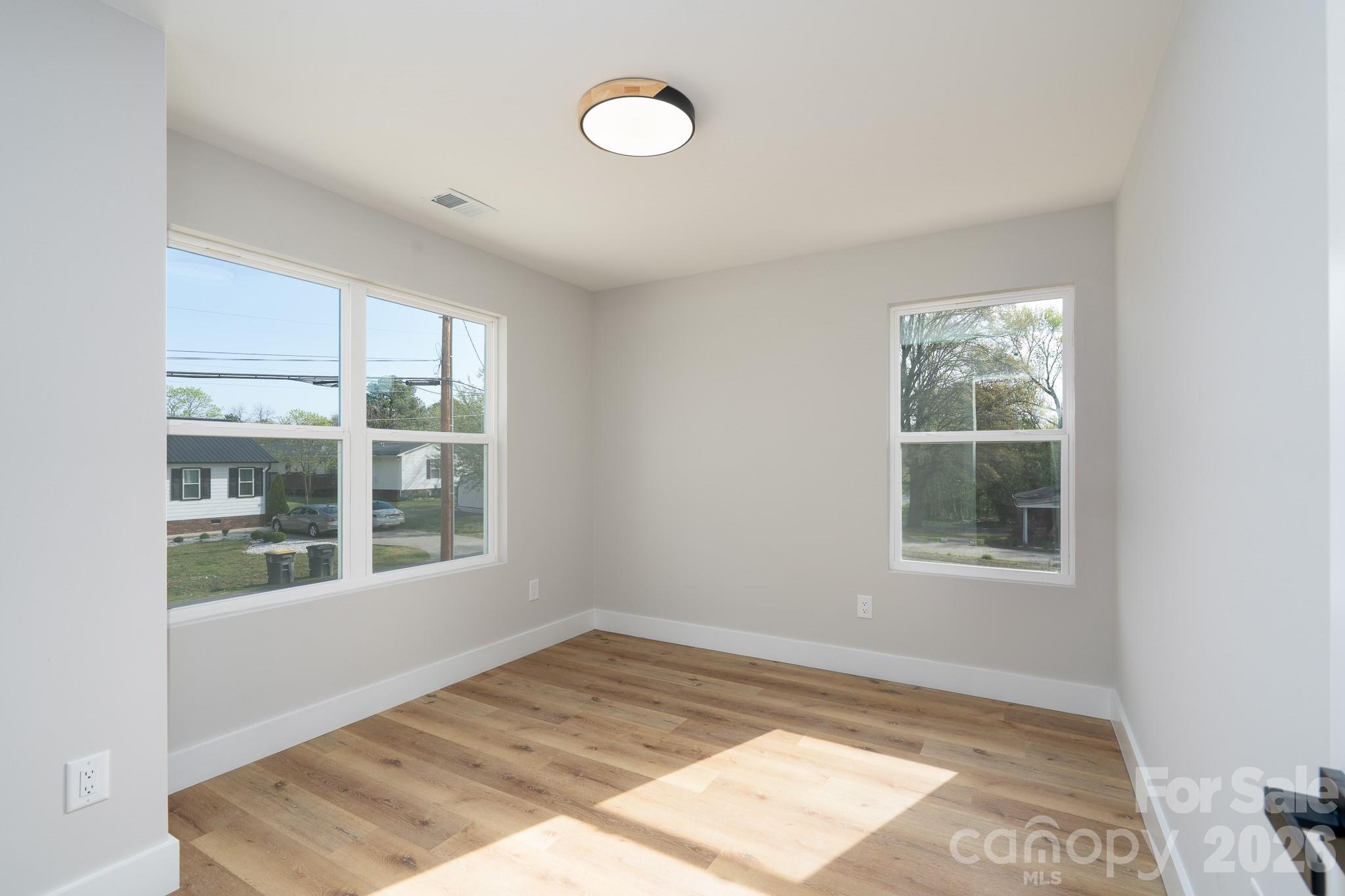 912 B Rhode Island Avenue Property Photo 7