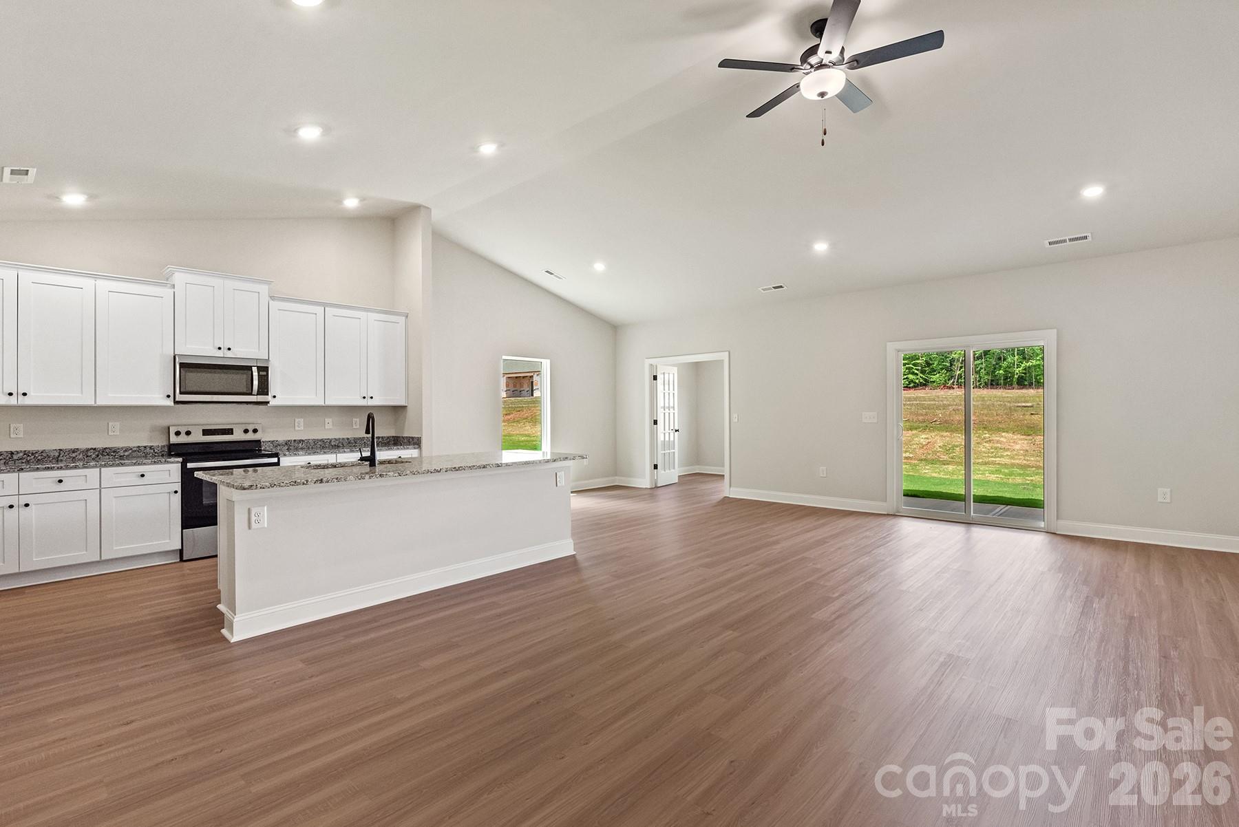 6721 Fairford Drive Property Photo 4