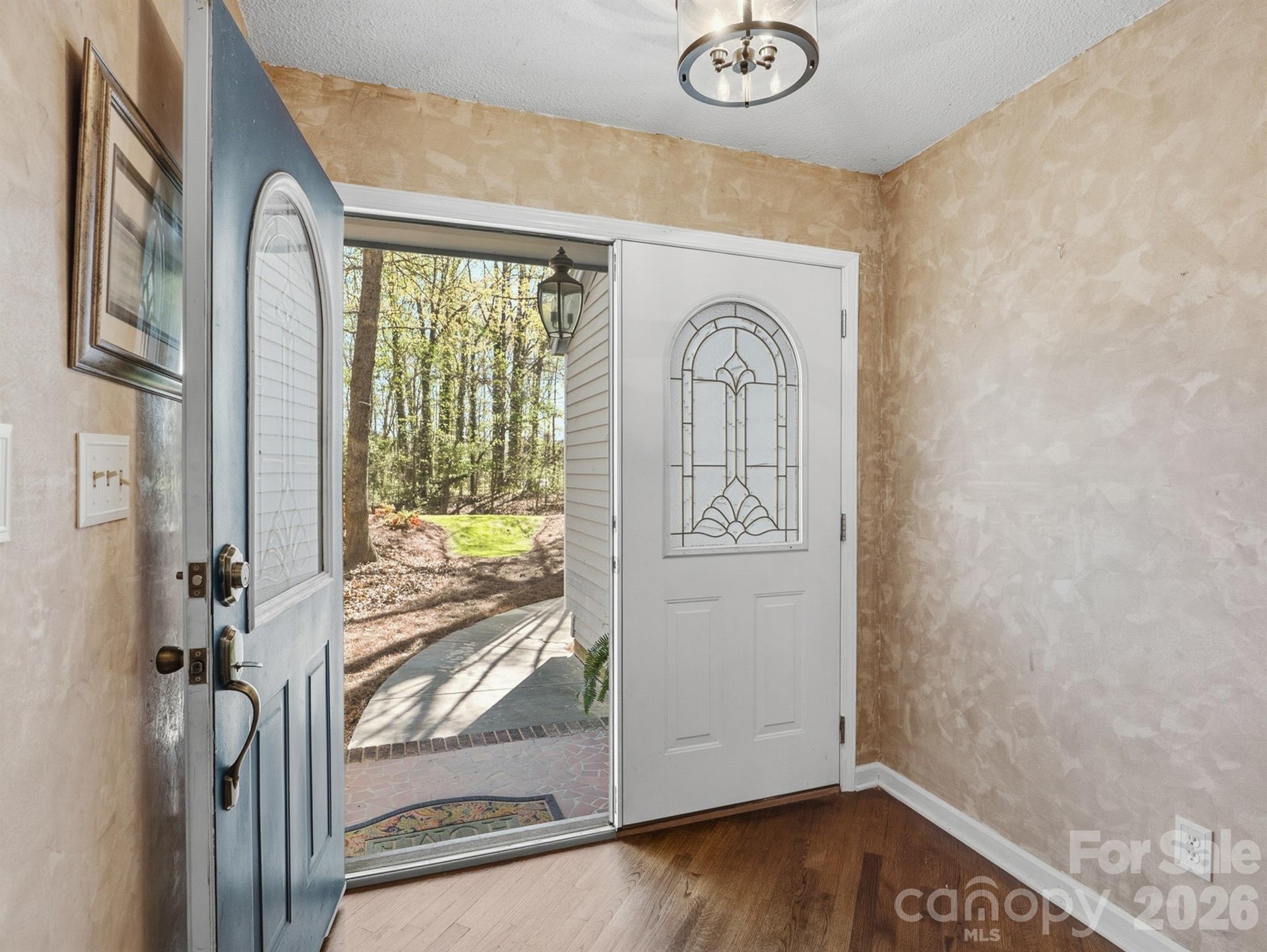 4447 Winrock Lane Property Photo 4