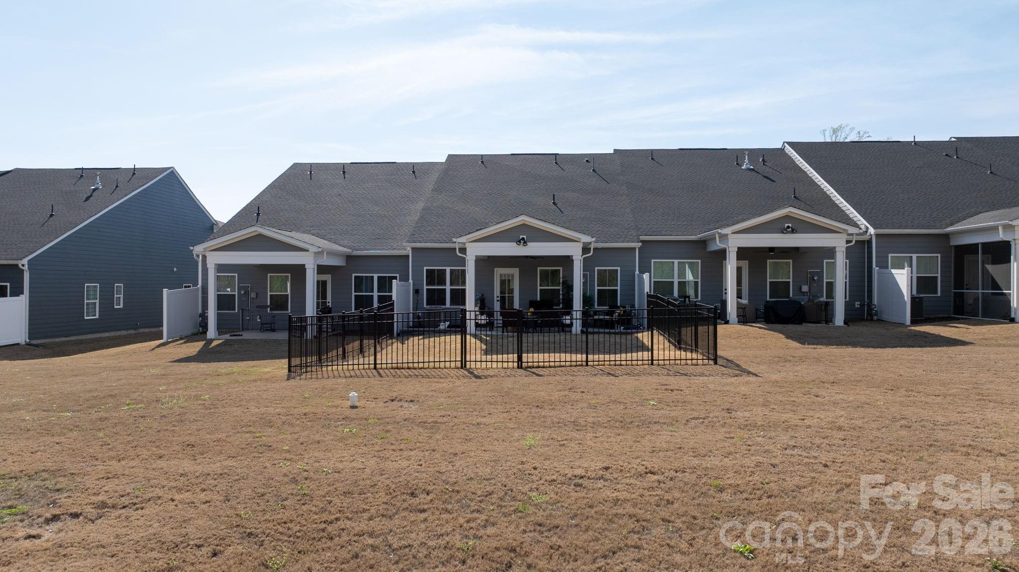 910 Prince Garrett Way Property Photo 32