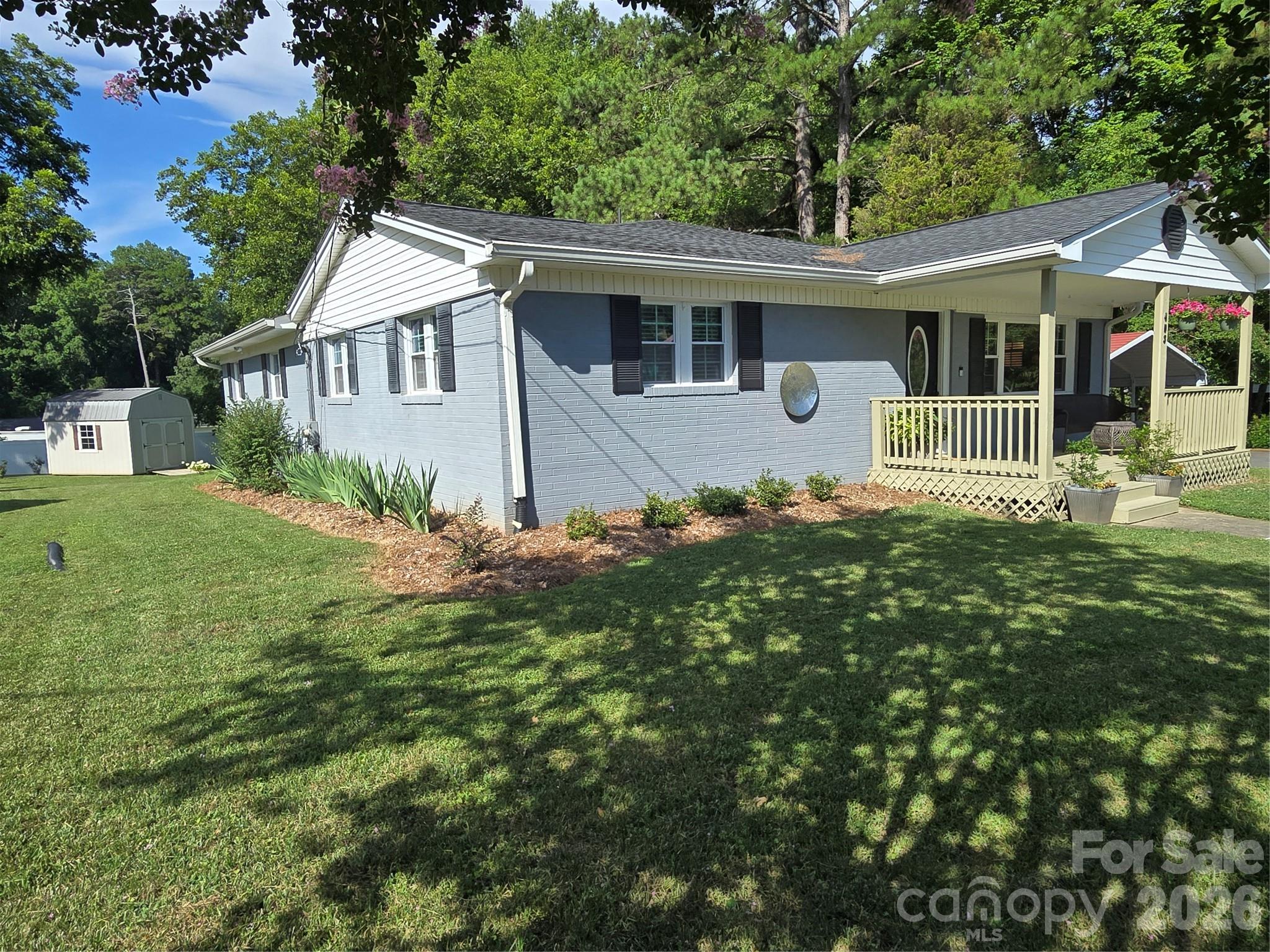 403 Stevens Street Property Photo 1