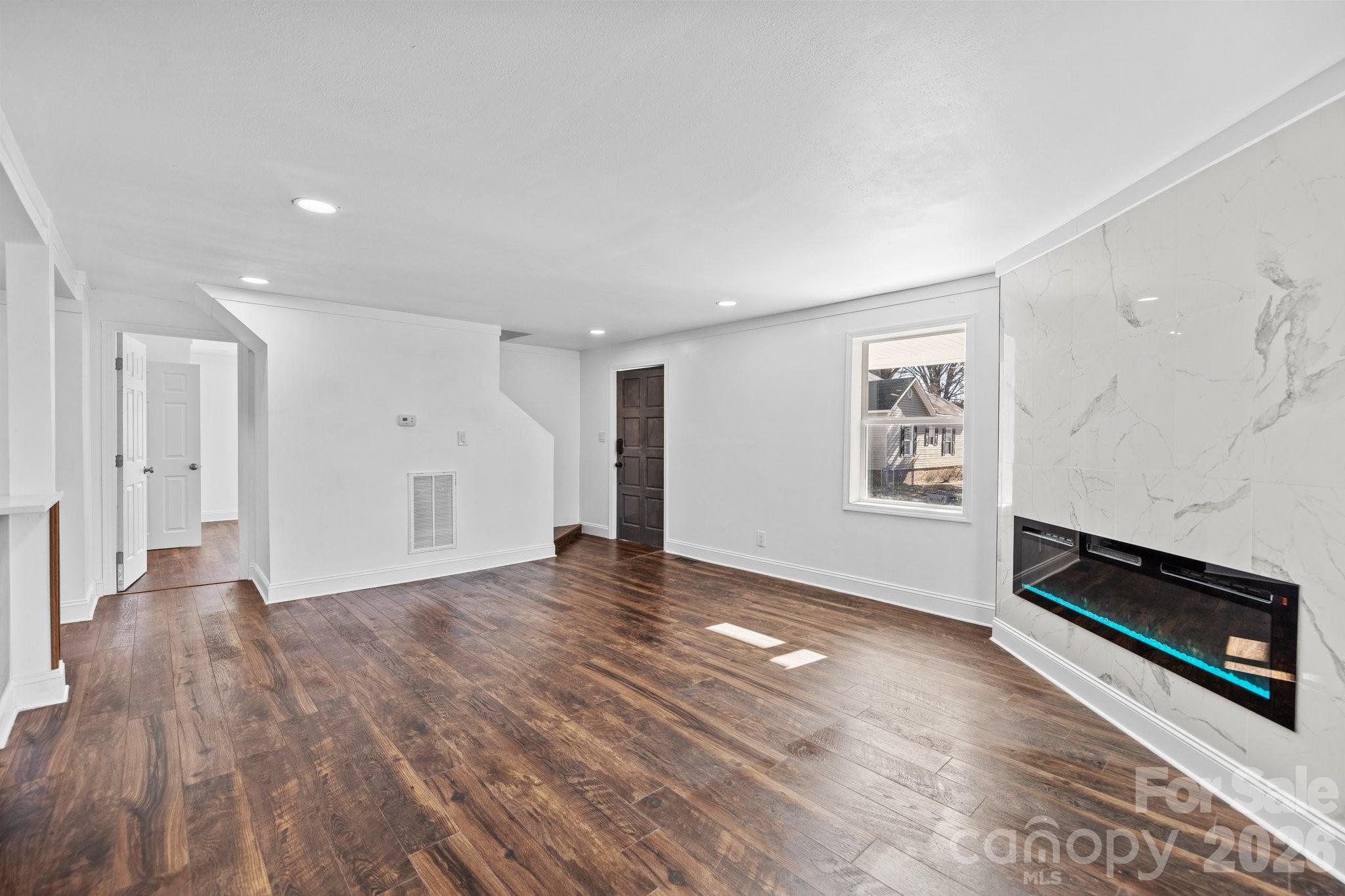 306 Ridge Street Property Photo 4