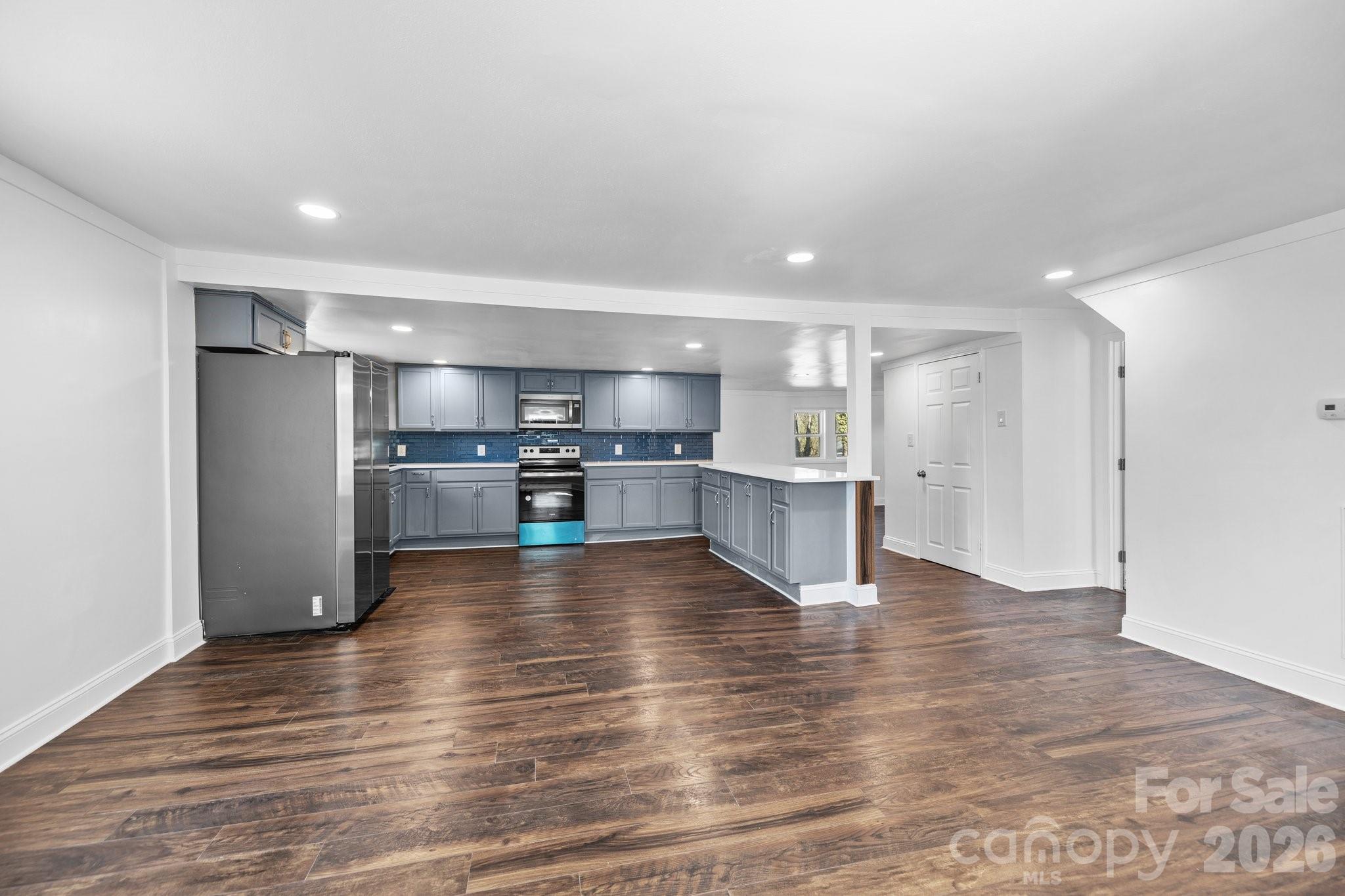 306 Ridge Street Property Photo 7