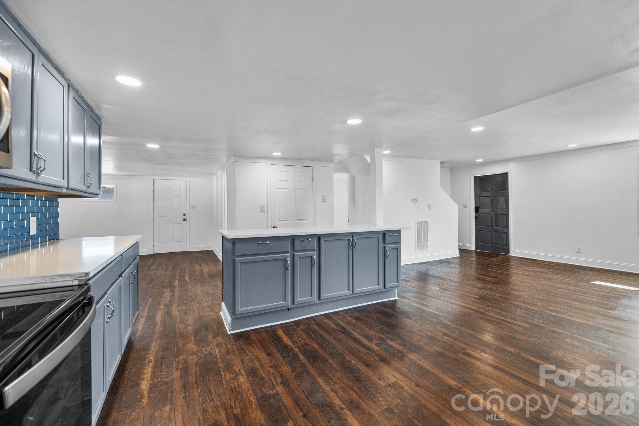 306 Ridge Street Property Photo 9