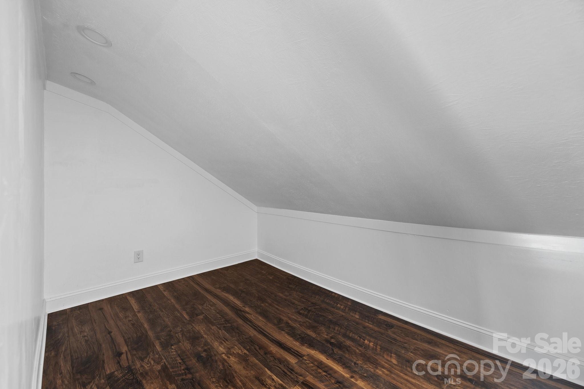 306 Ridge Street Property Photo 21