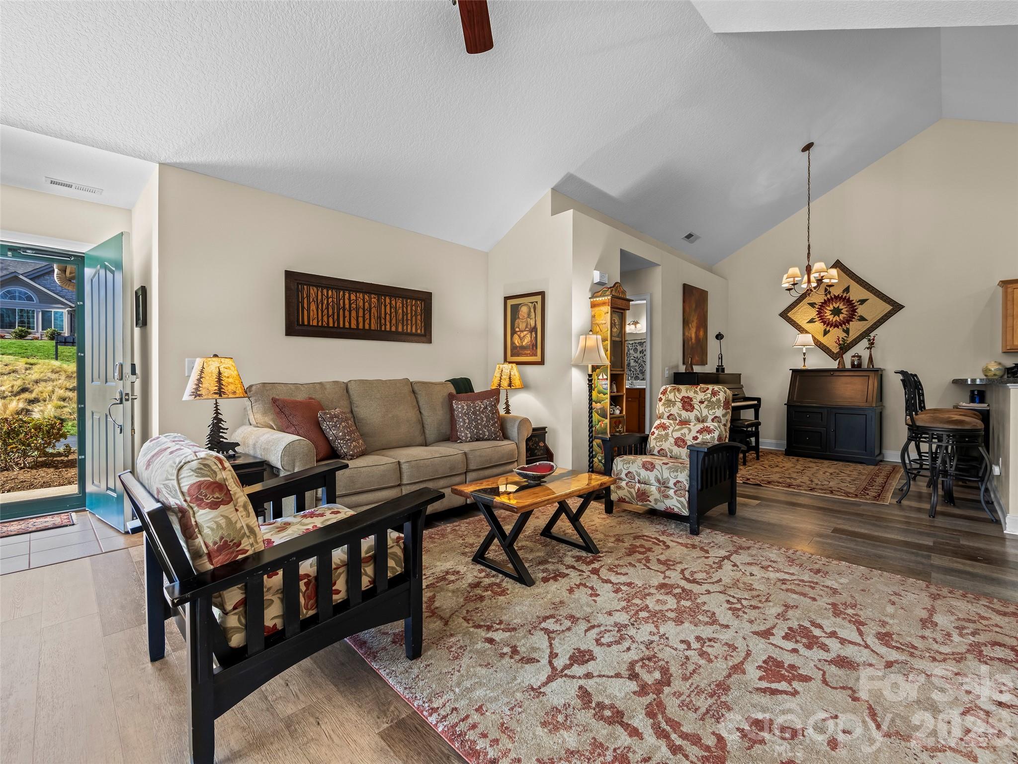 81 Outlook Circle Property Photo 3