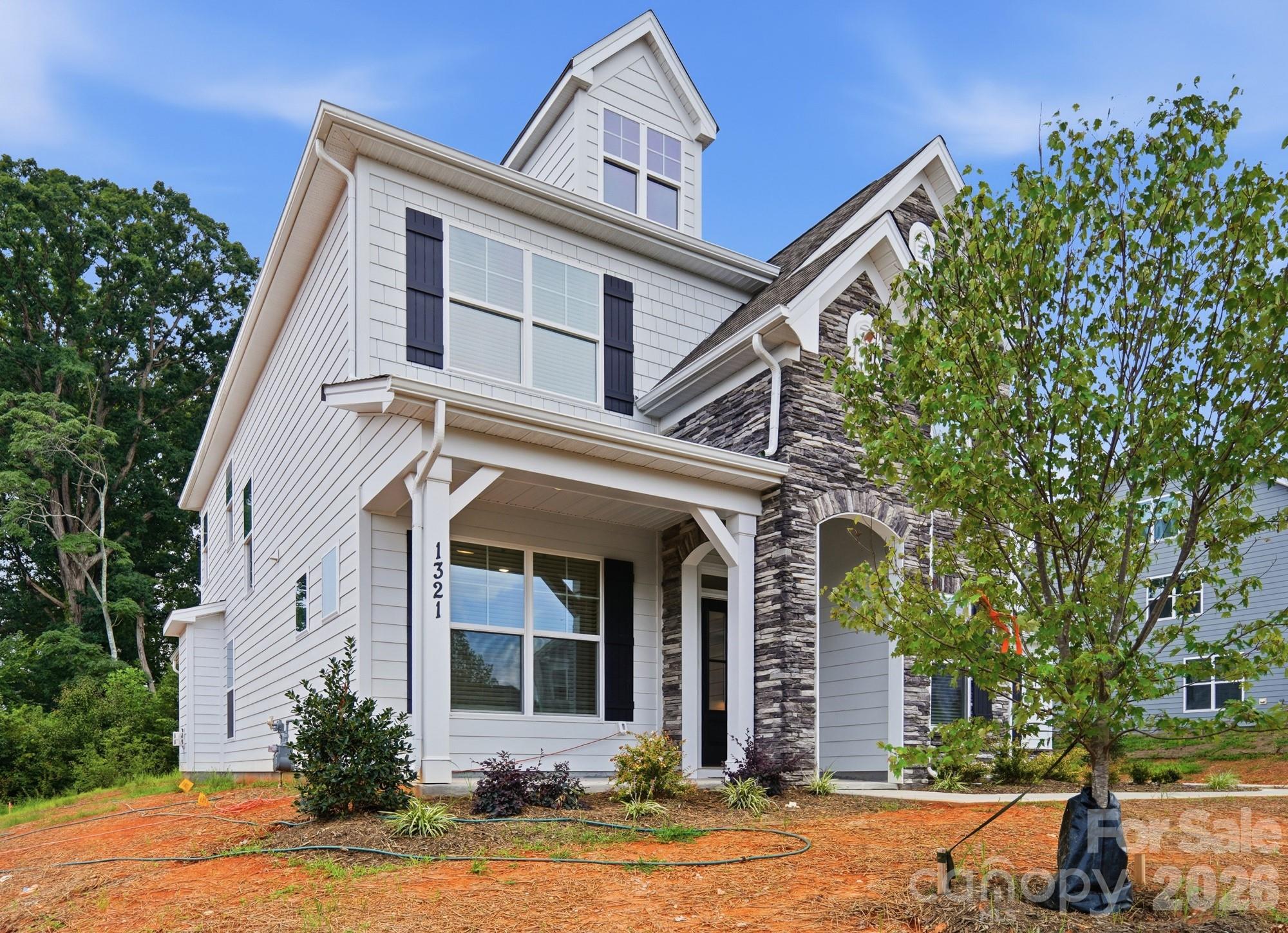 1321 Knob Creek Drive Property Photo 3
