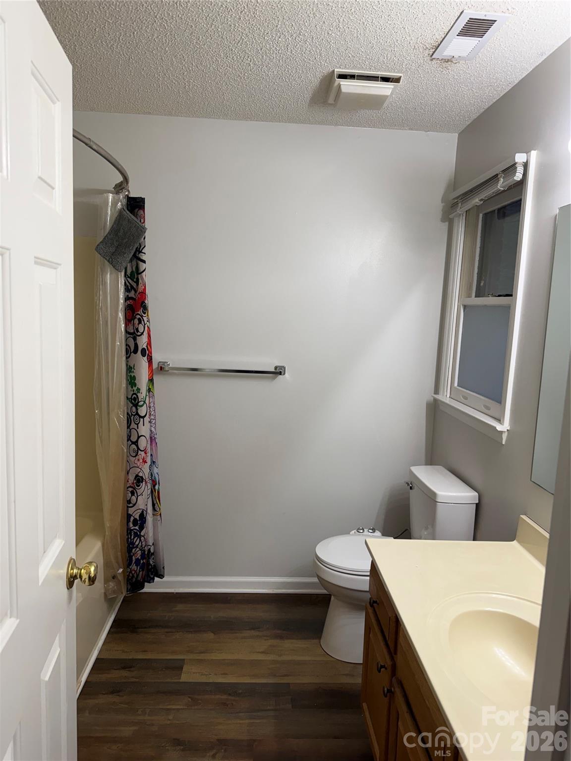 7004 Forest Hills Drive Property Photo 11