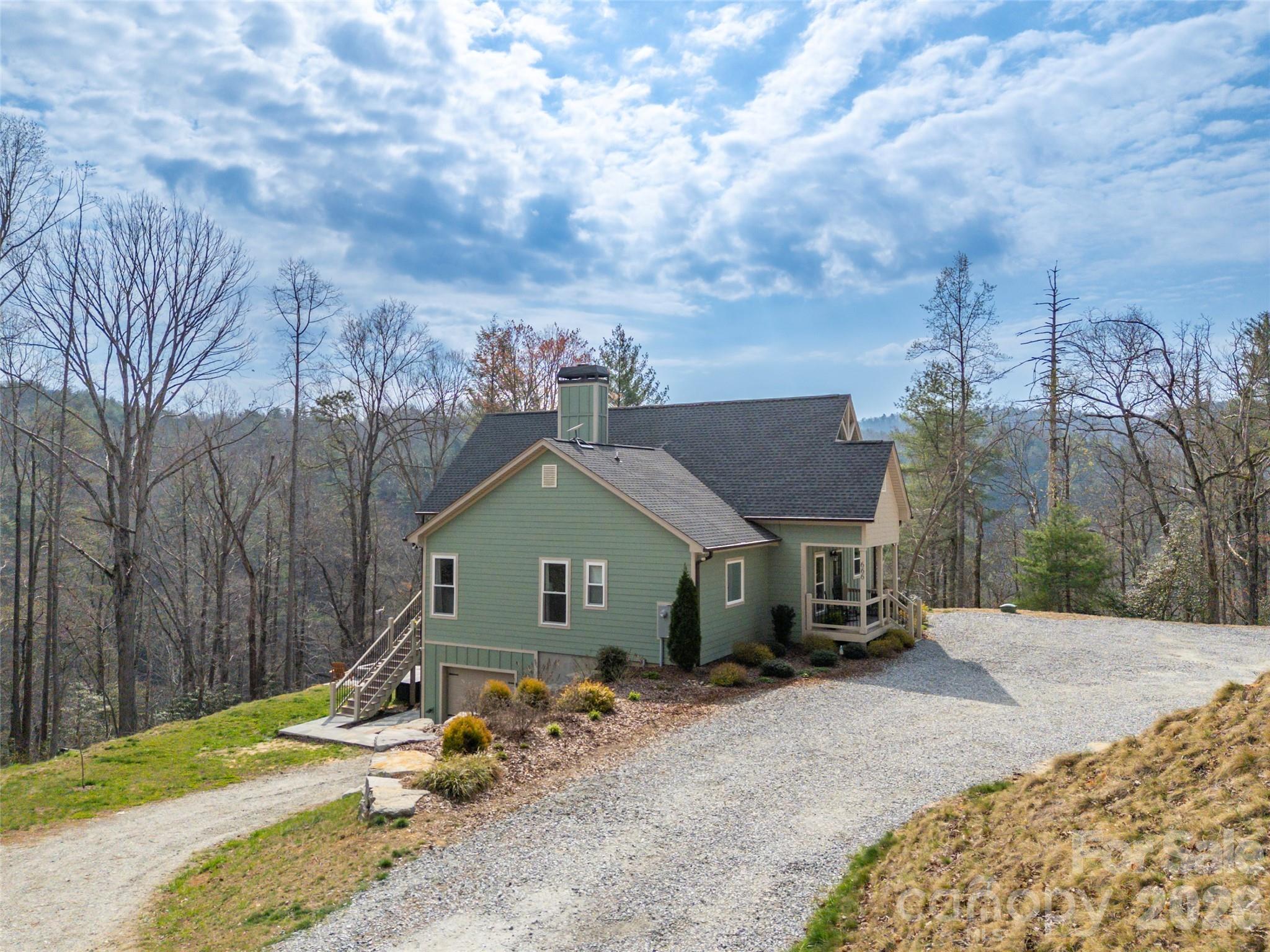 666 Never Blue Road Property Photo 3
