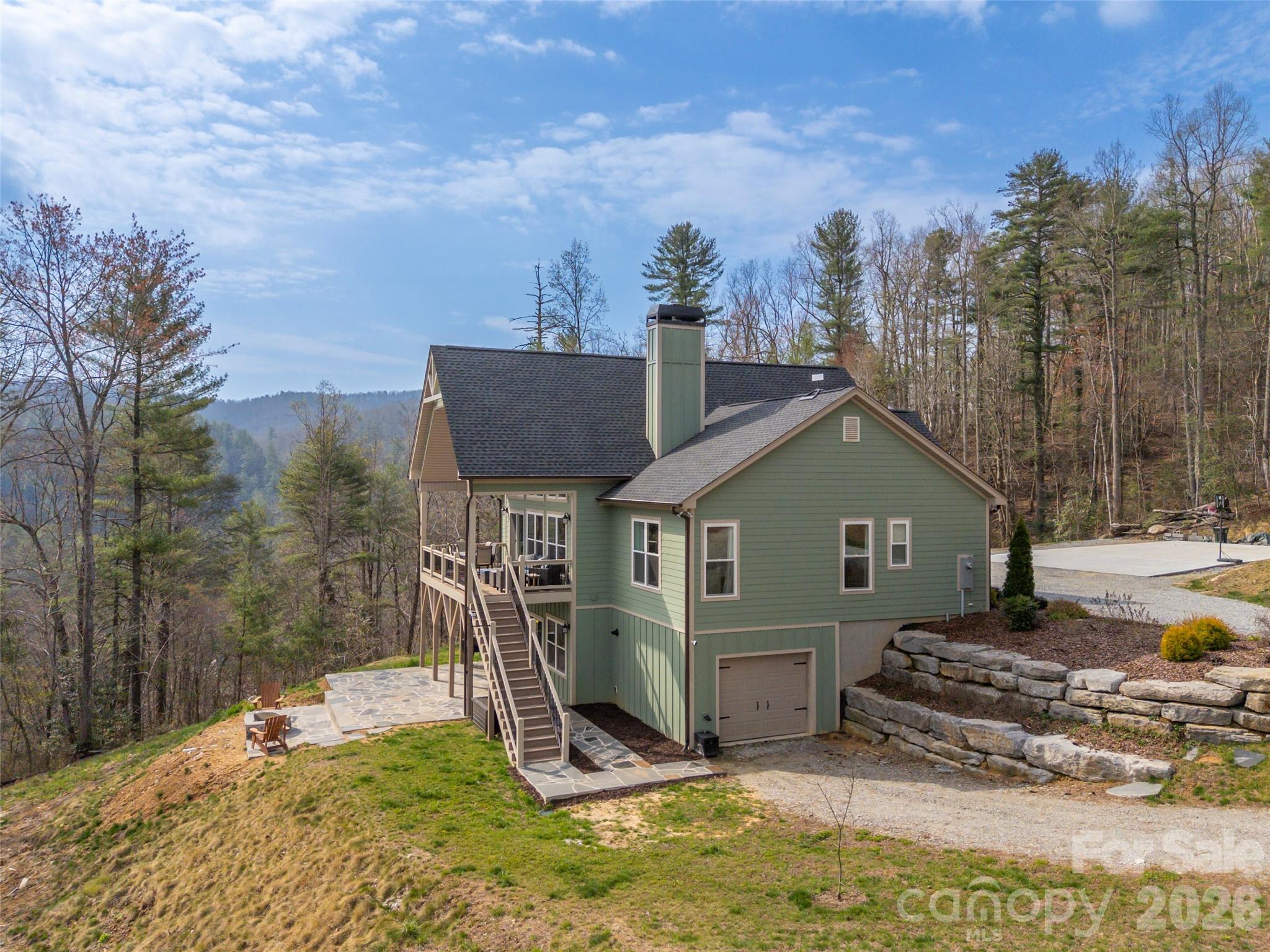 666 Never Blue Road Property Photo 4