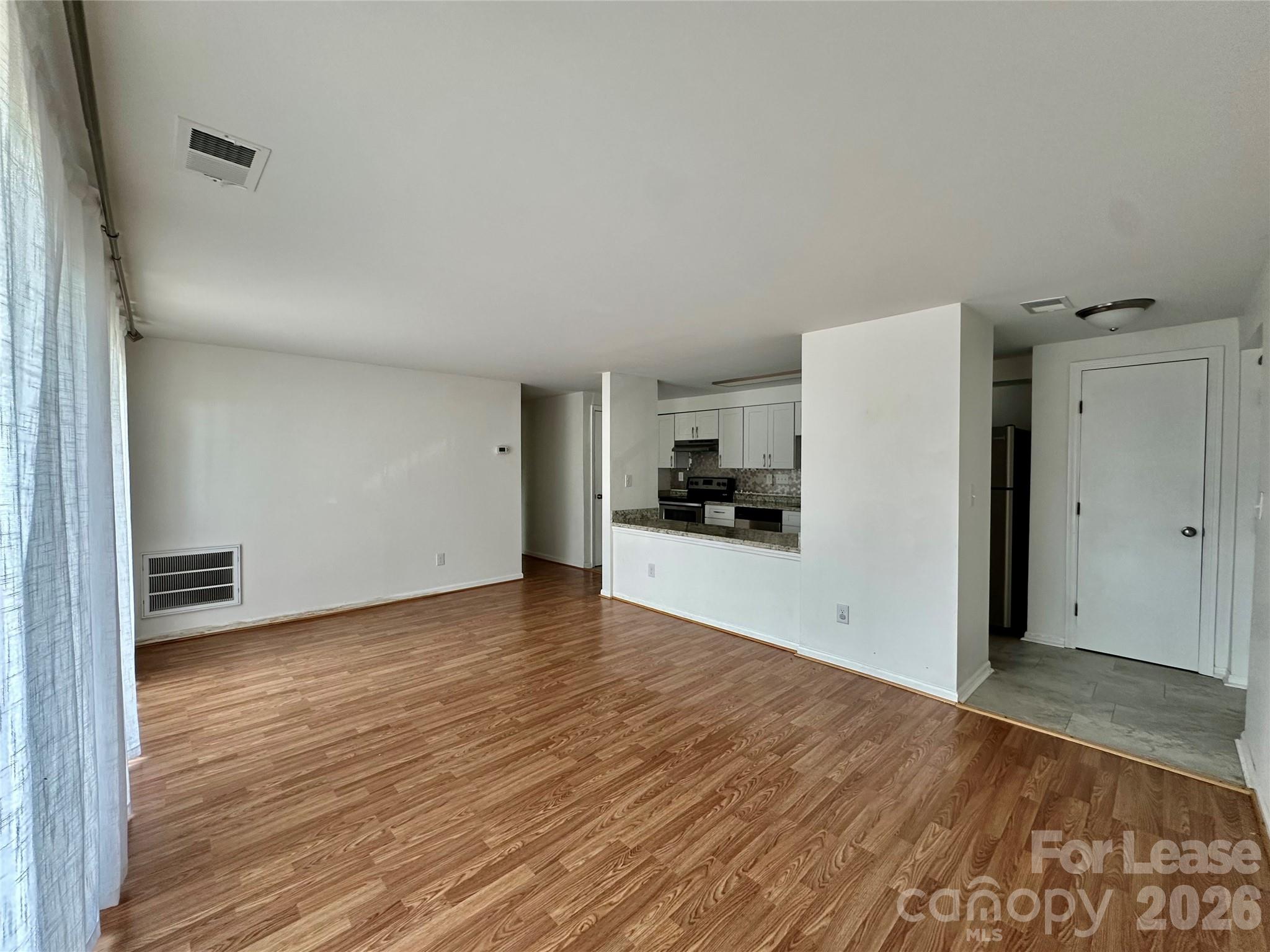 1645 Arlyn Circle Property Photo 11