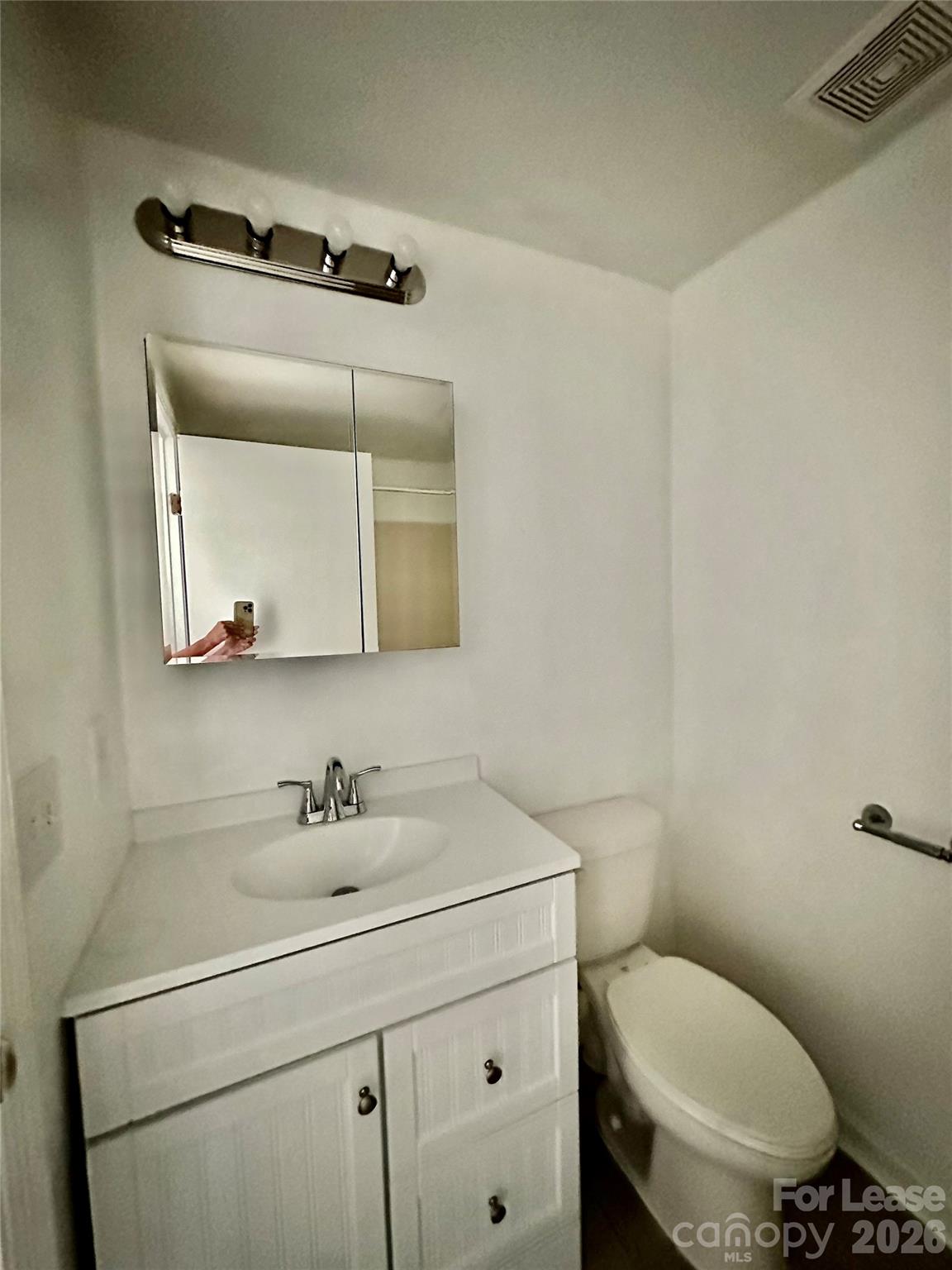 1645 Arlyn Circle Property Photo 16