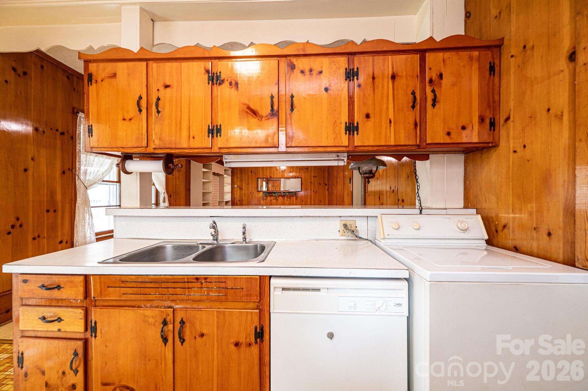 335 Harmon Street Property Photo 10