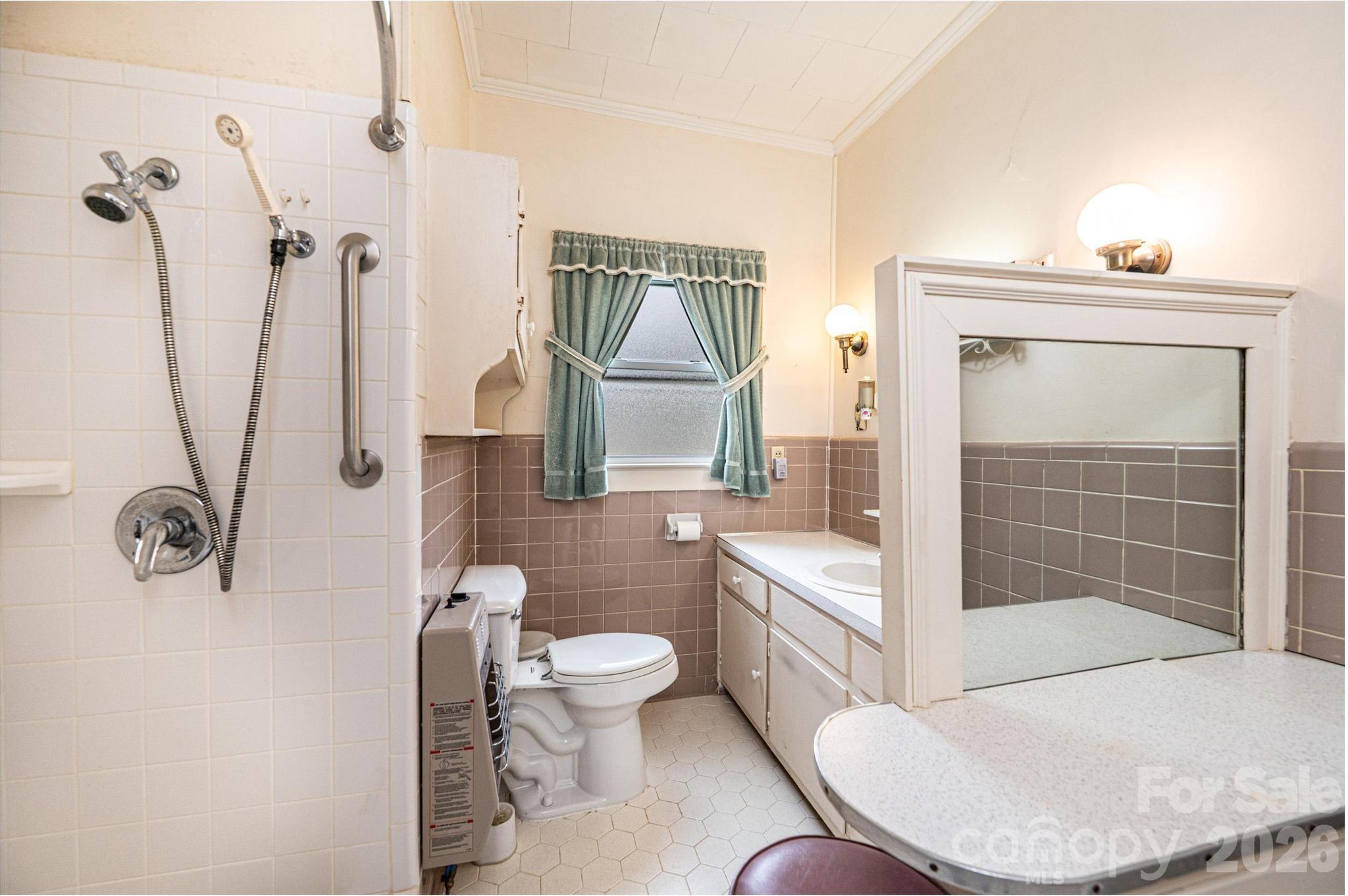 335 Harmon Street Property Photo 18