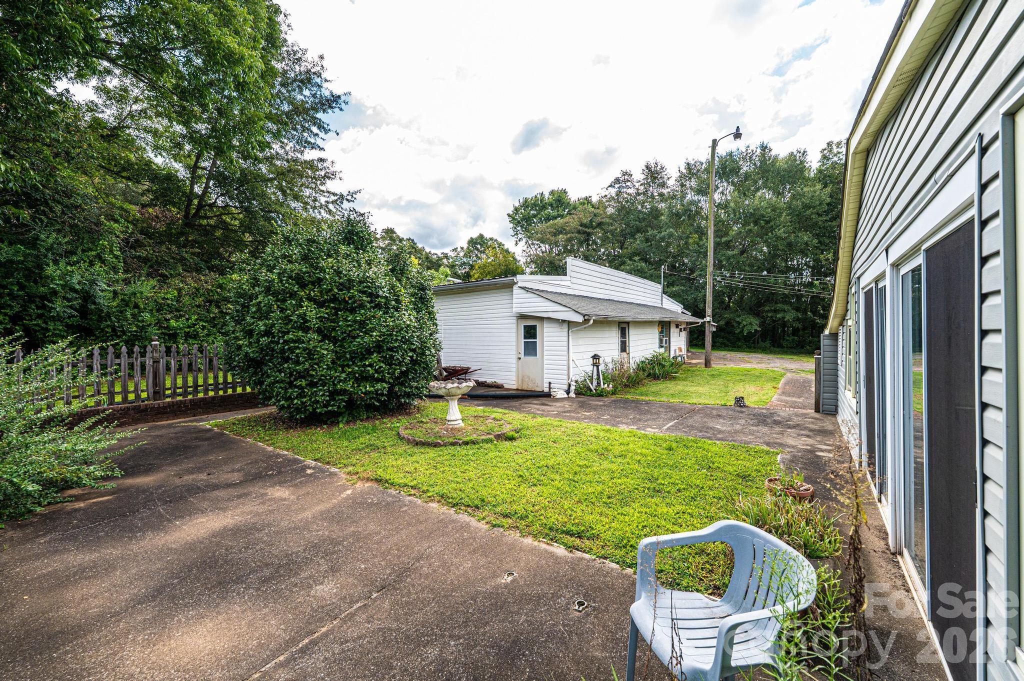 335 Harmon Street Property Photo 43