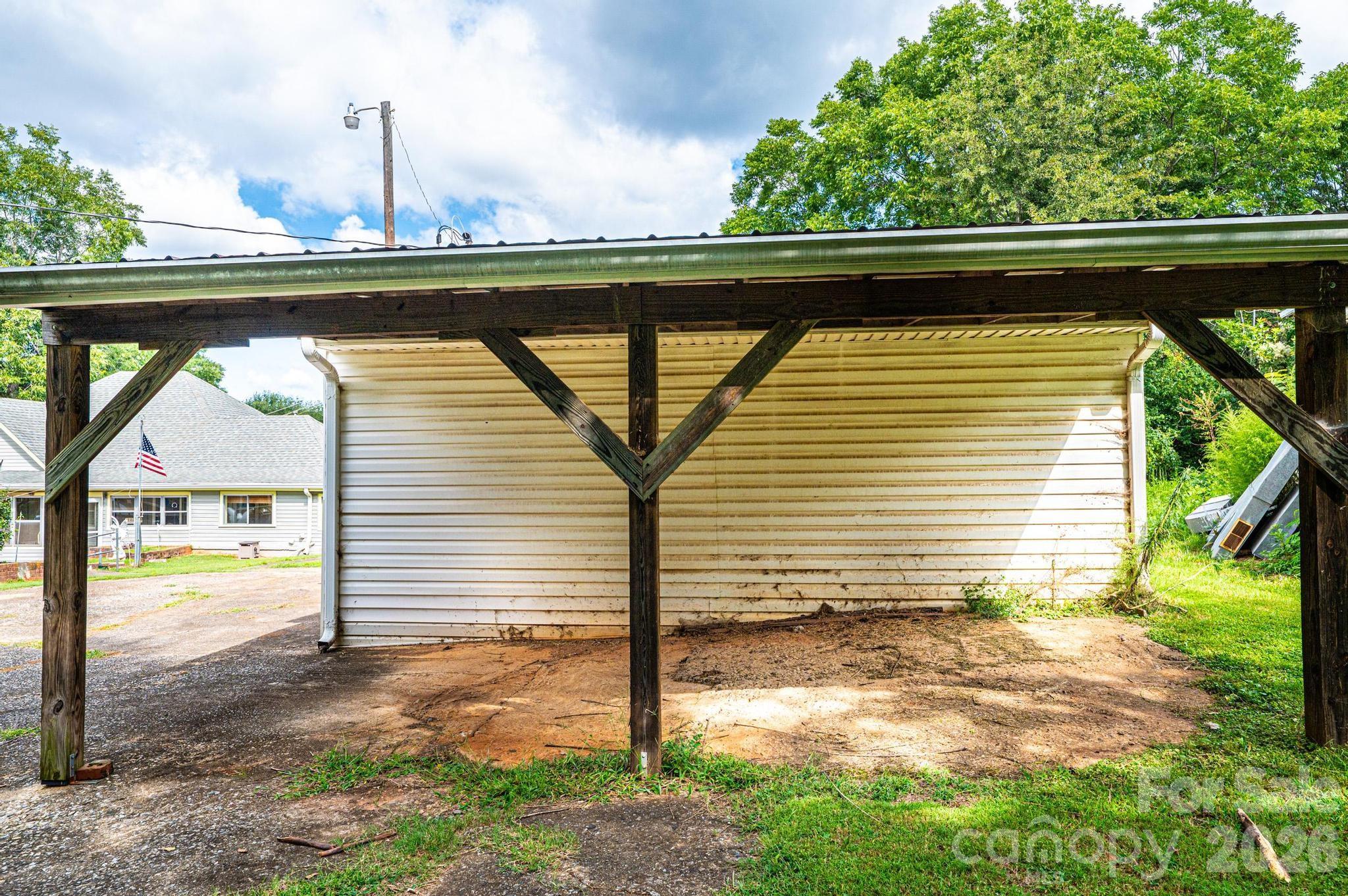 335 Harmon Street Property Photo 44