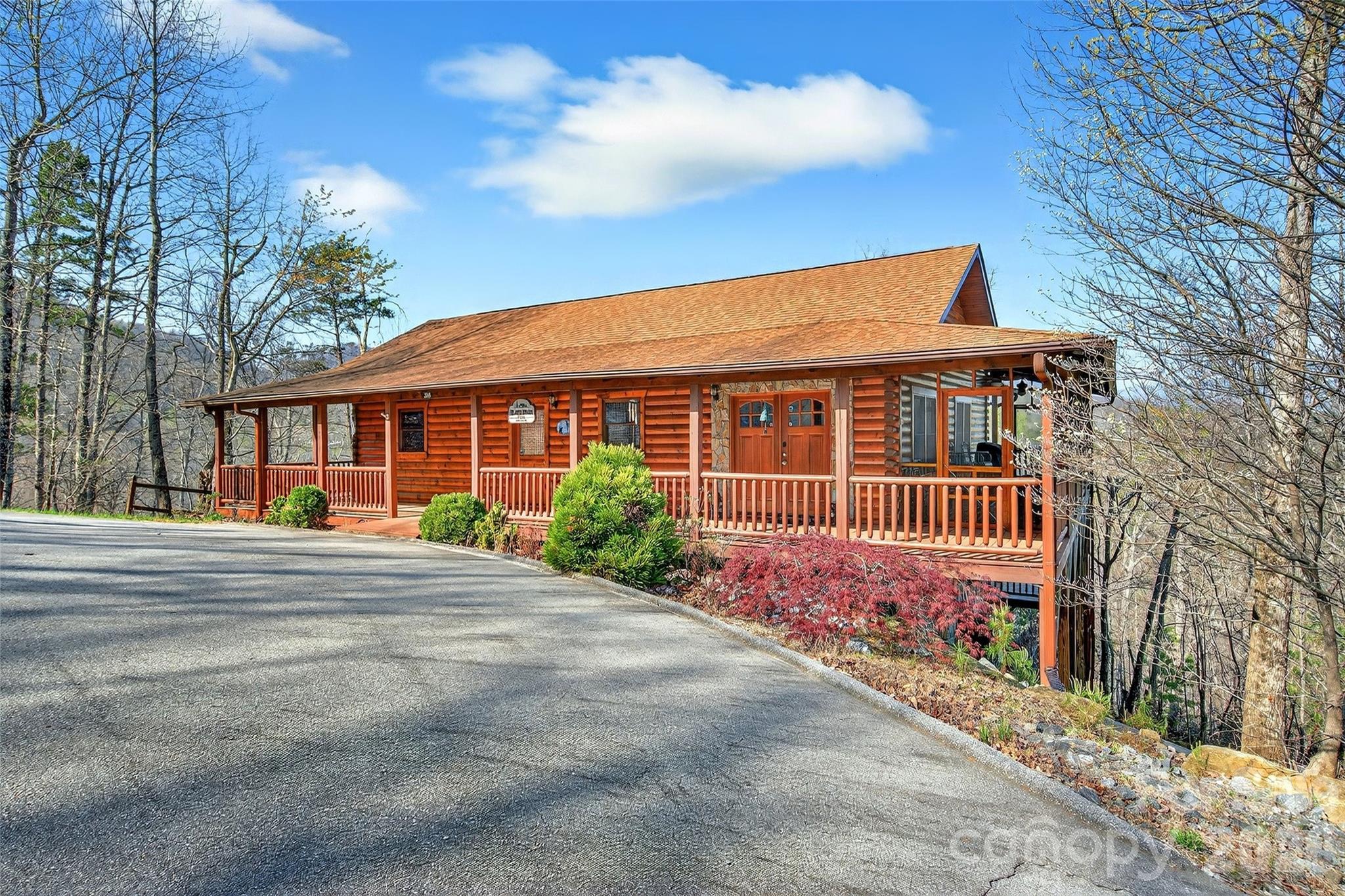 398 Waterfall Drive Property Photo 2