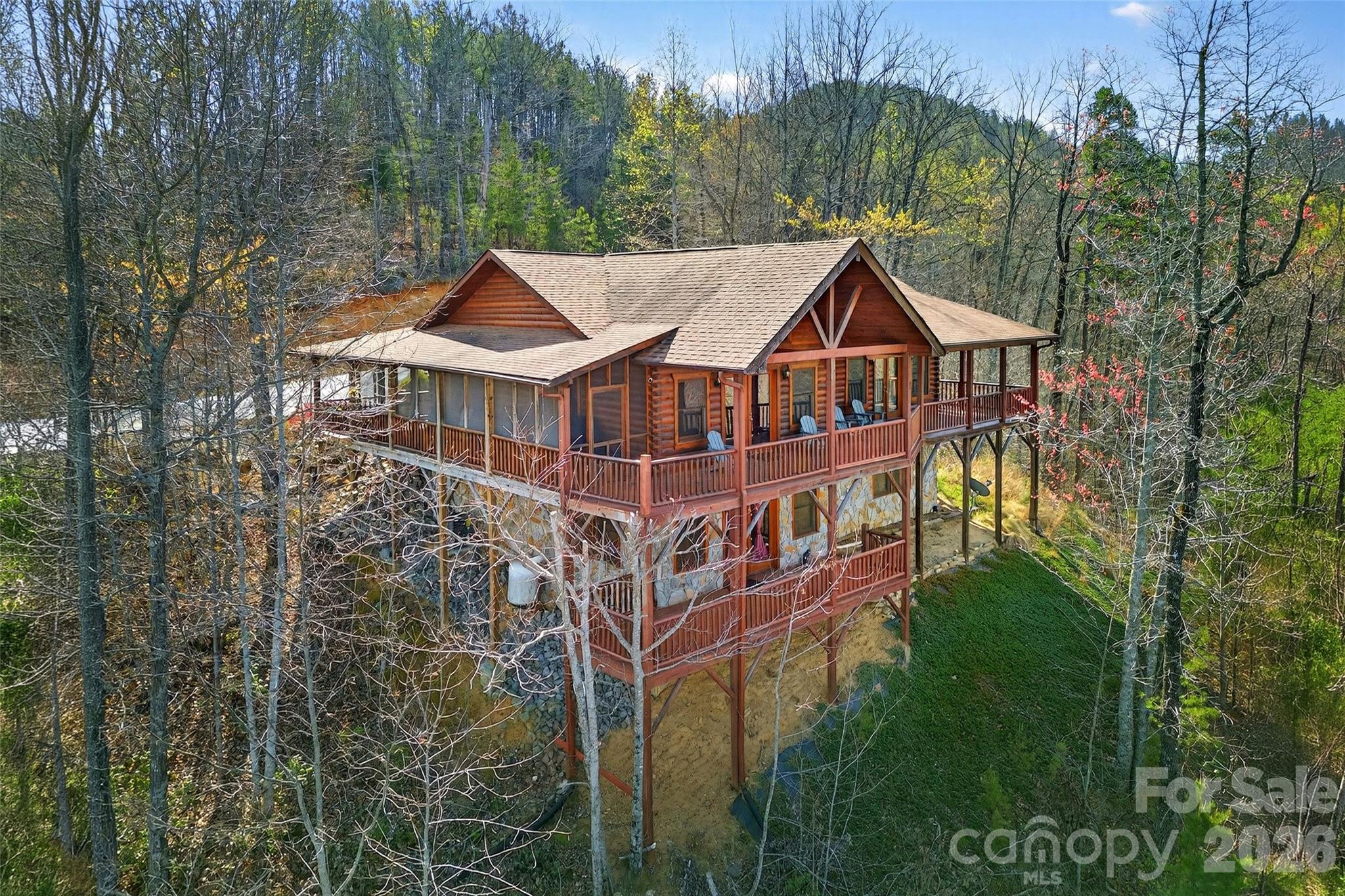 398 Waterfall Drive Property Photo 3