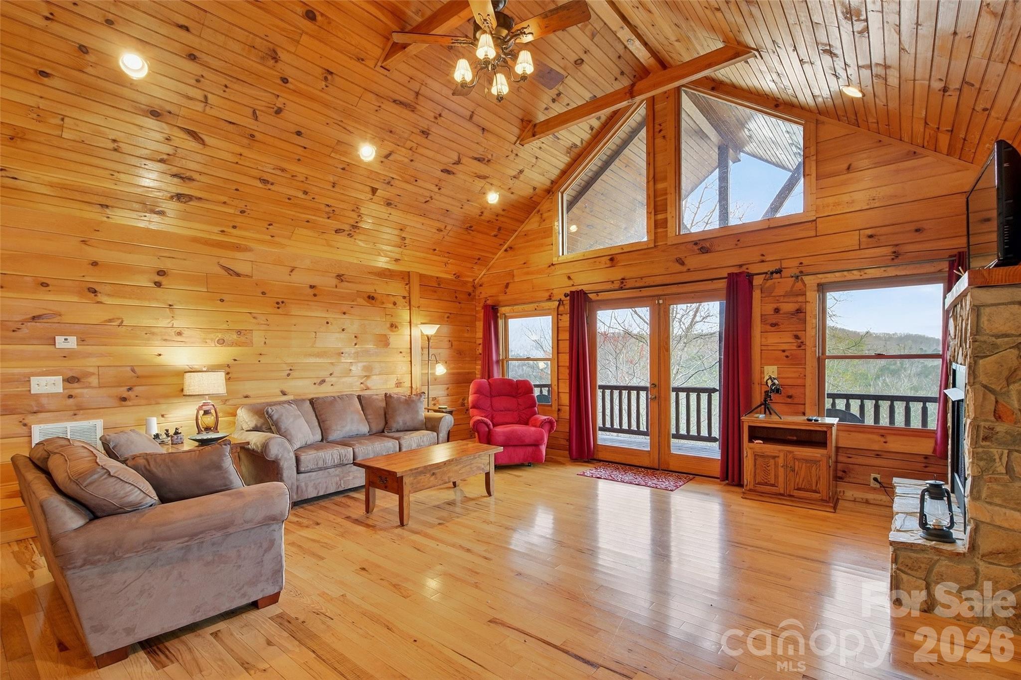 398 Waterfall Drive Property Photo 11