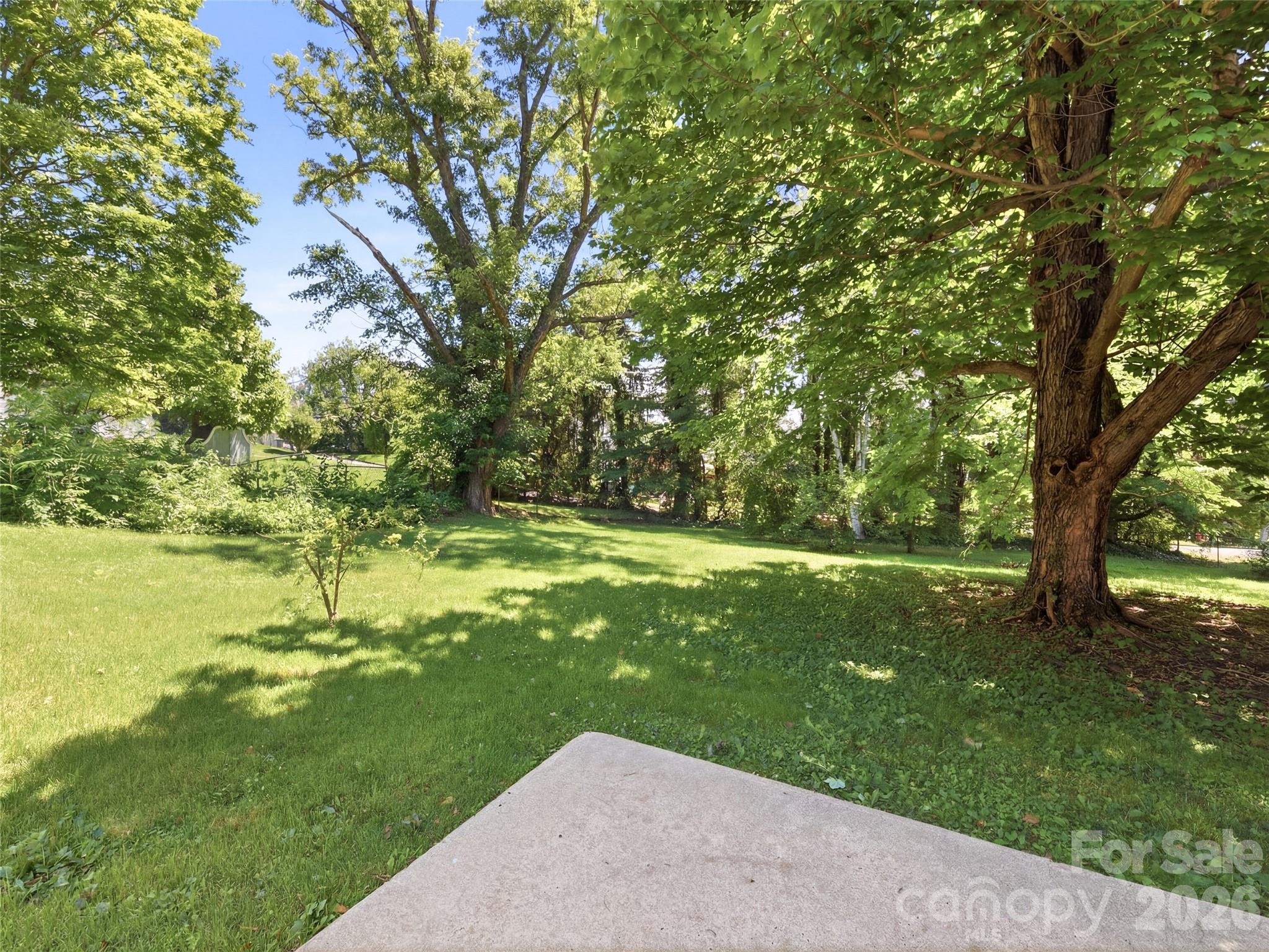 151 Hampton Heights Property Photo 7