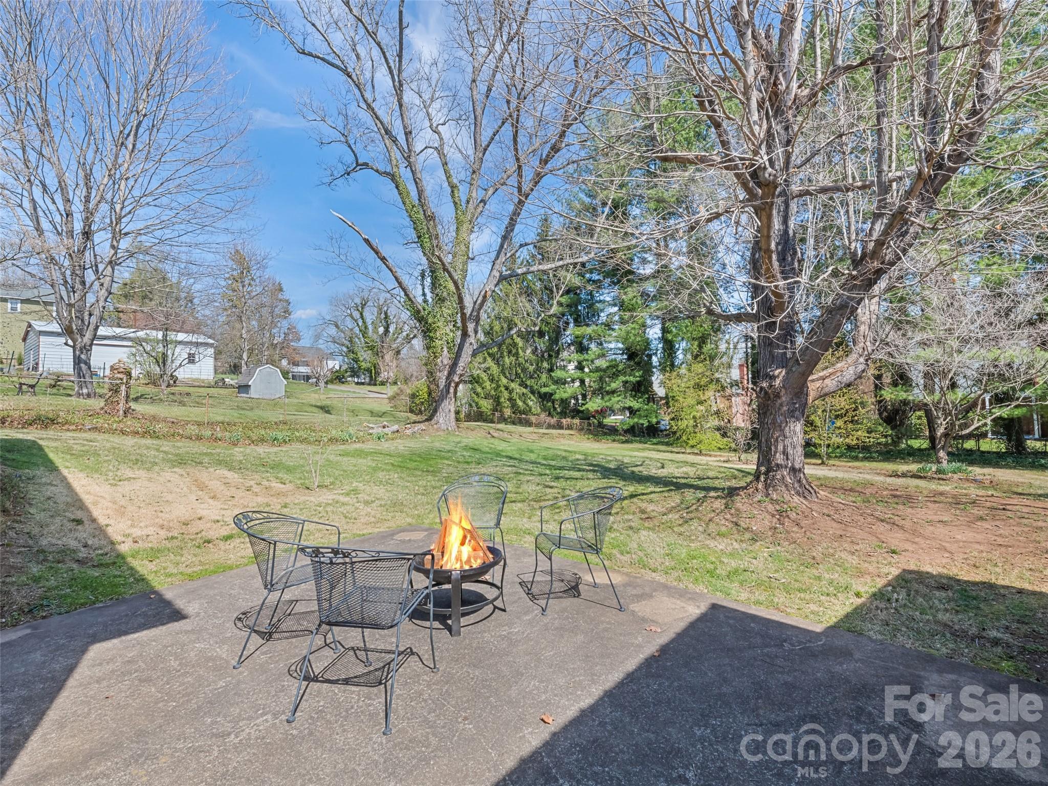 151 Hampton Heights Property Photo 12