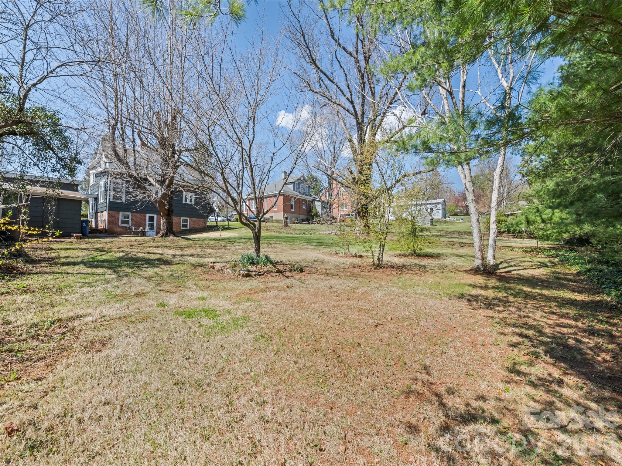 151 Hampton Heights Property Photo 15