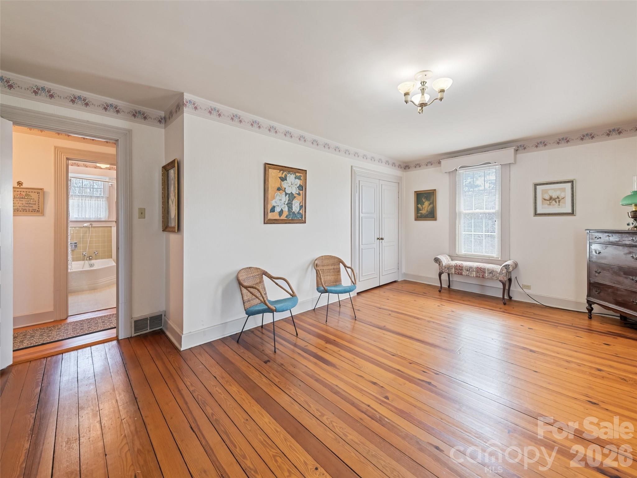151 Hampton Heights Property Photo 36