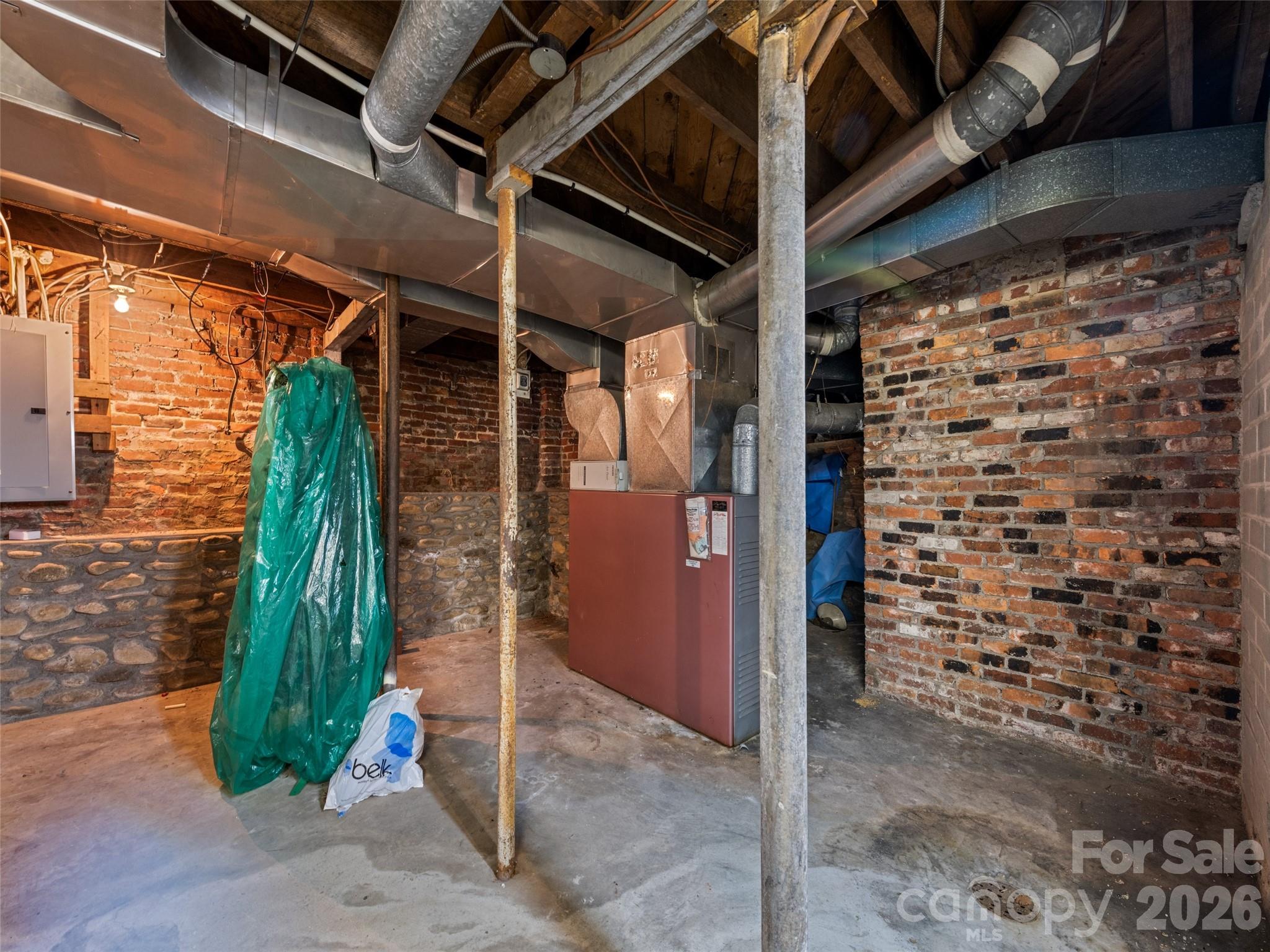 151 Hampton Heights Property Photo 47