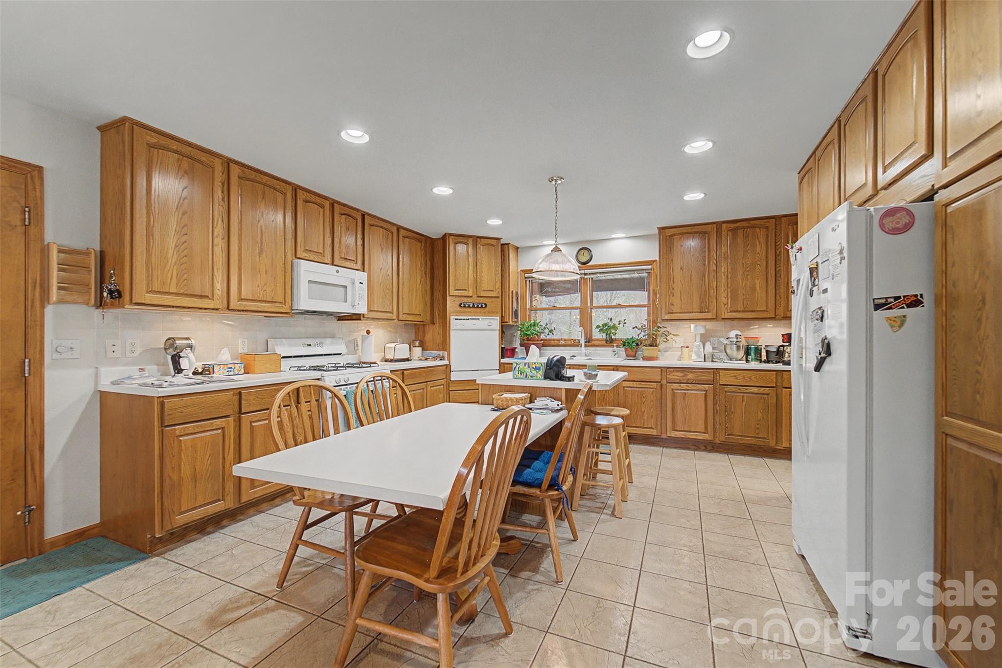 750 Double Springs Drive Property Photo 15