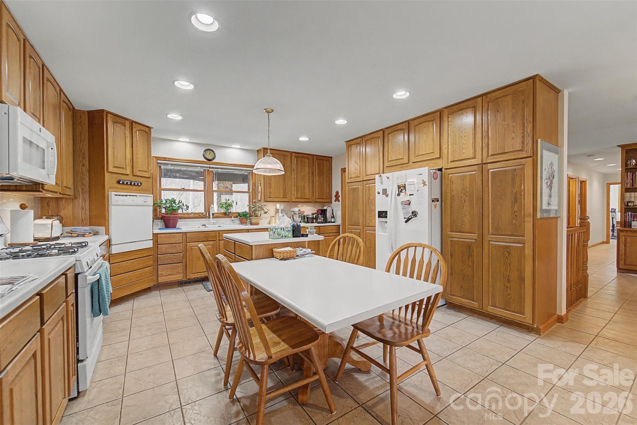 750 Double Springs Drive Property Photo 17