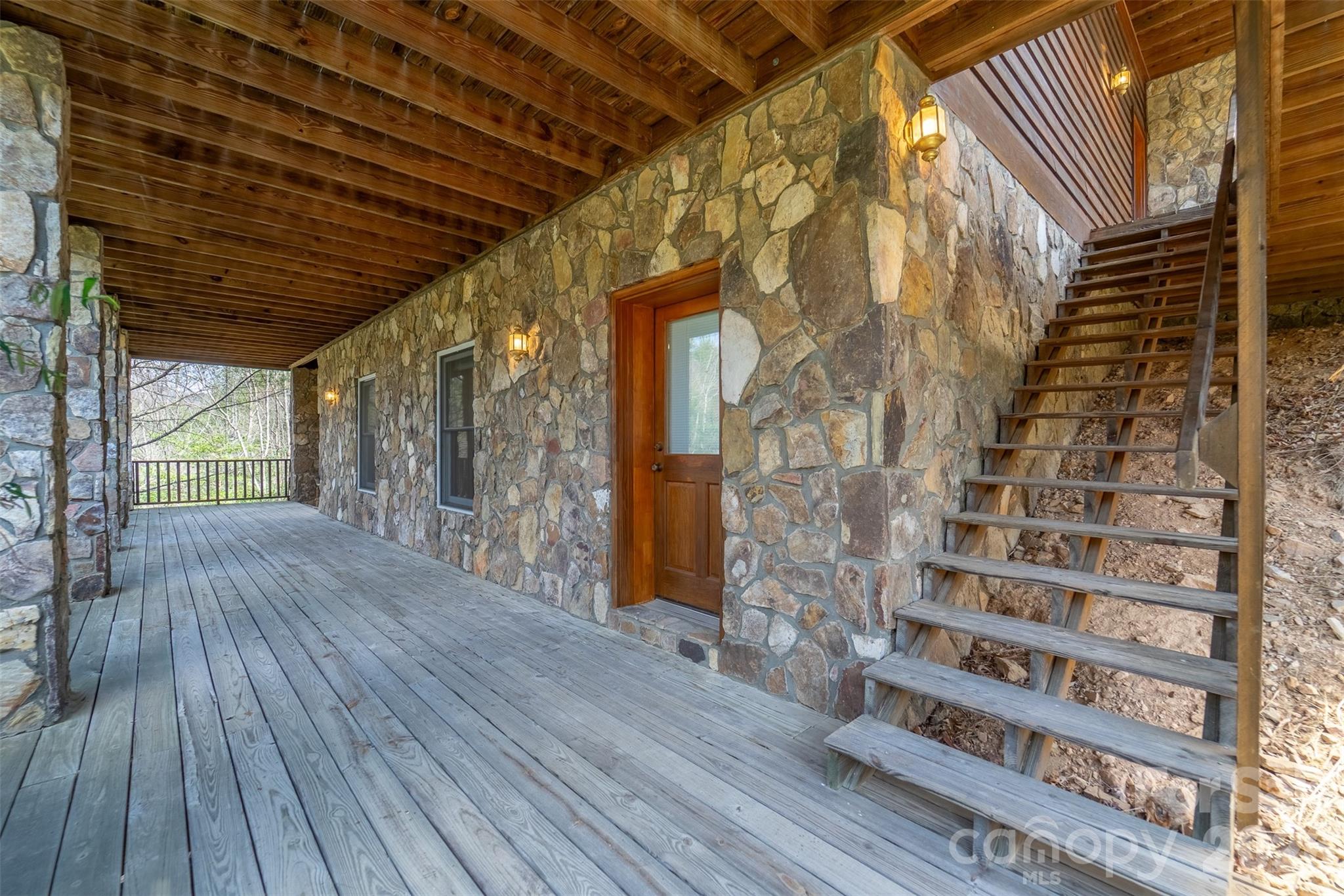 750 Double Springs Drive Property Photo 33