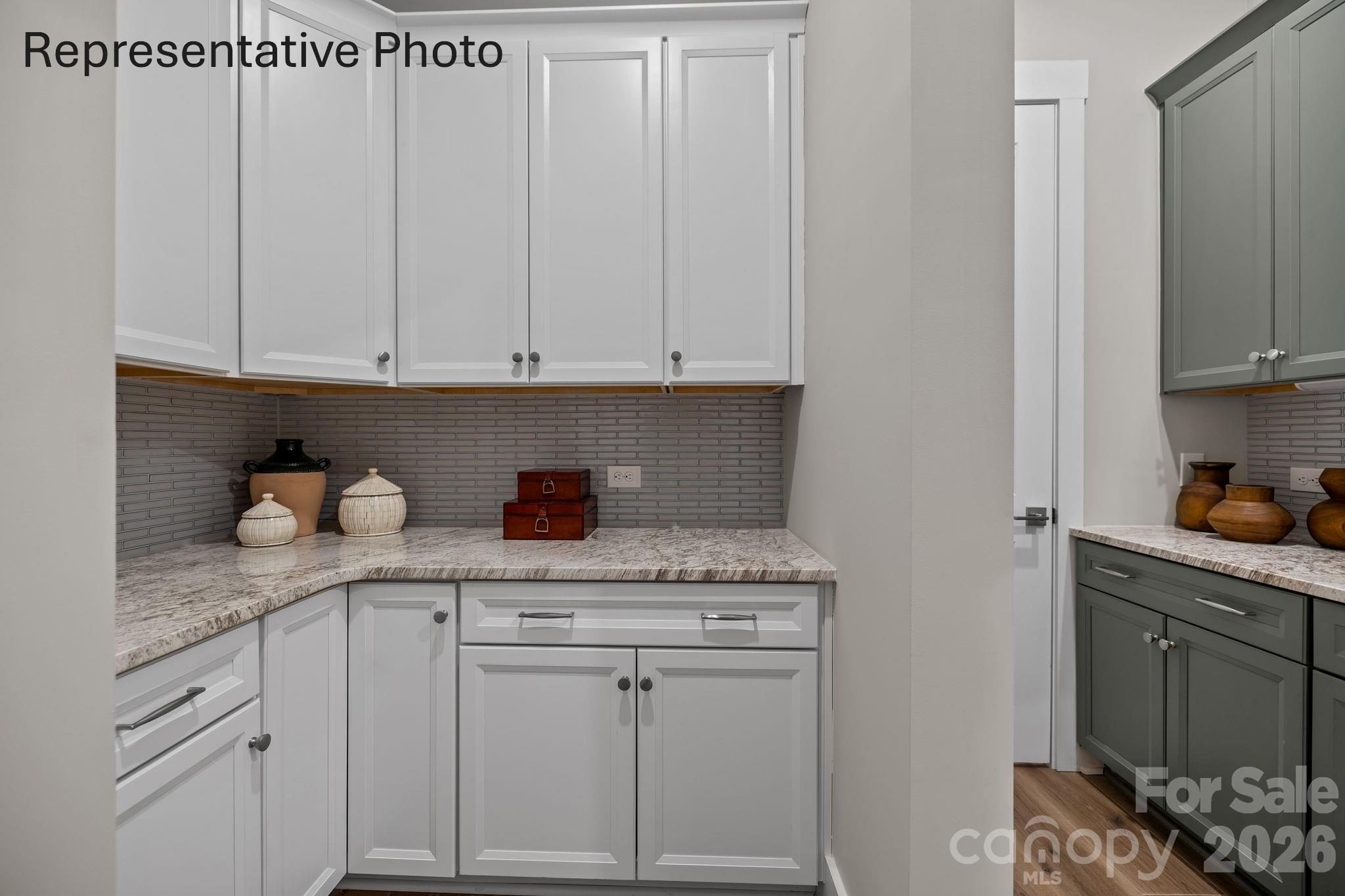 1527 Twin Leaf Road Property Photo 20