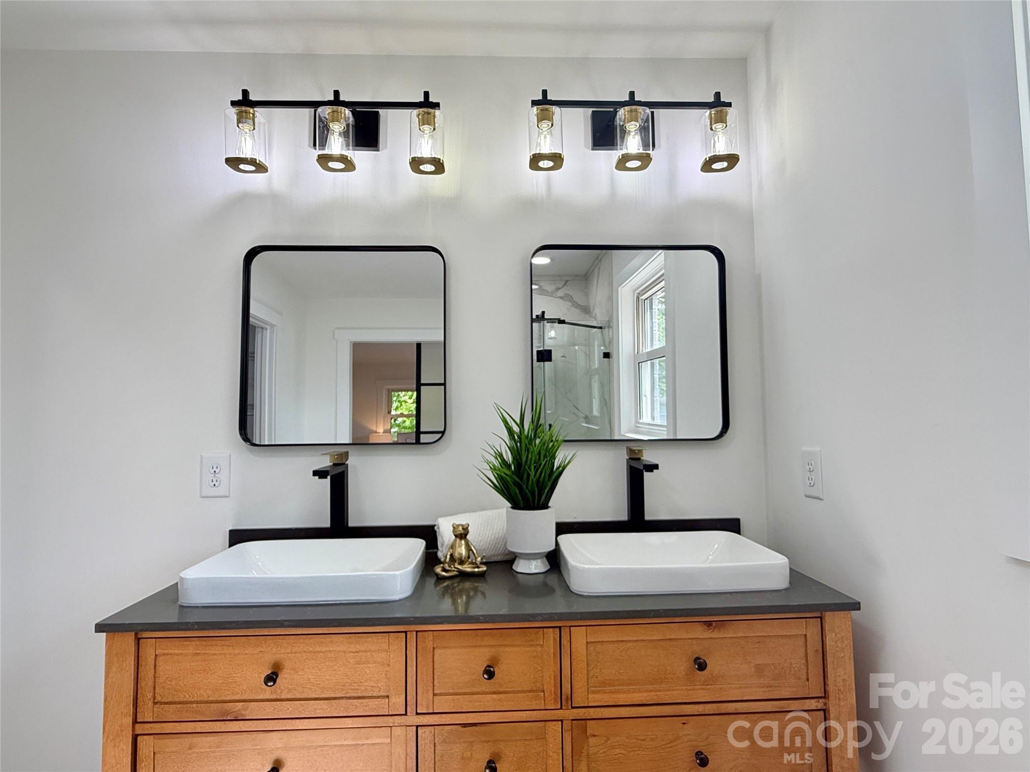 4330 Colebrook Road Property Photo 21