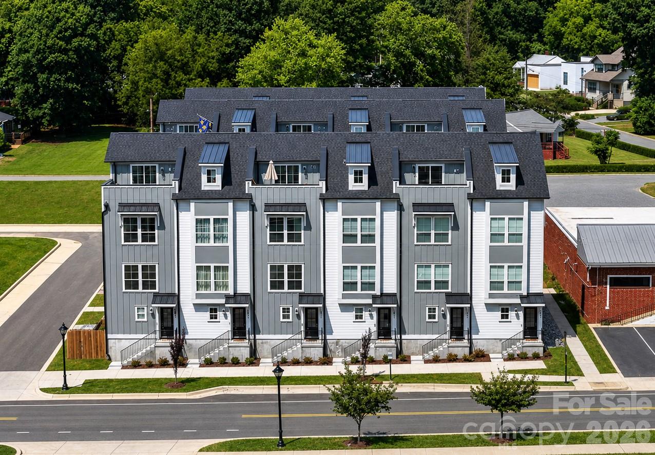 3002 Casting Street 24
