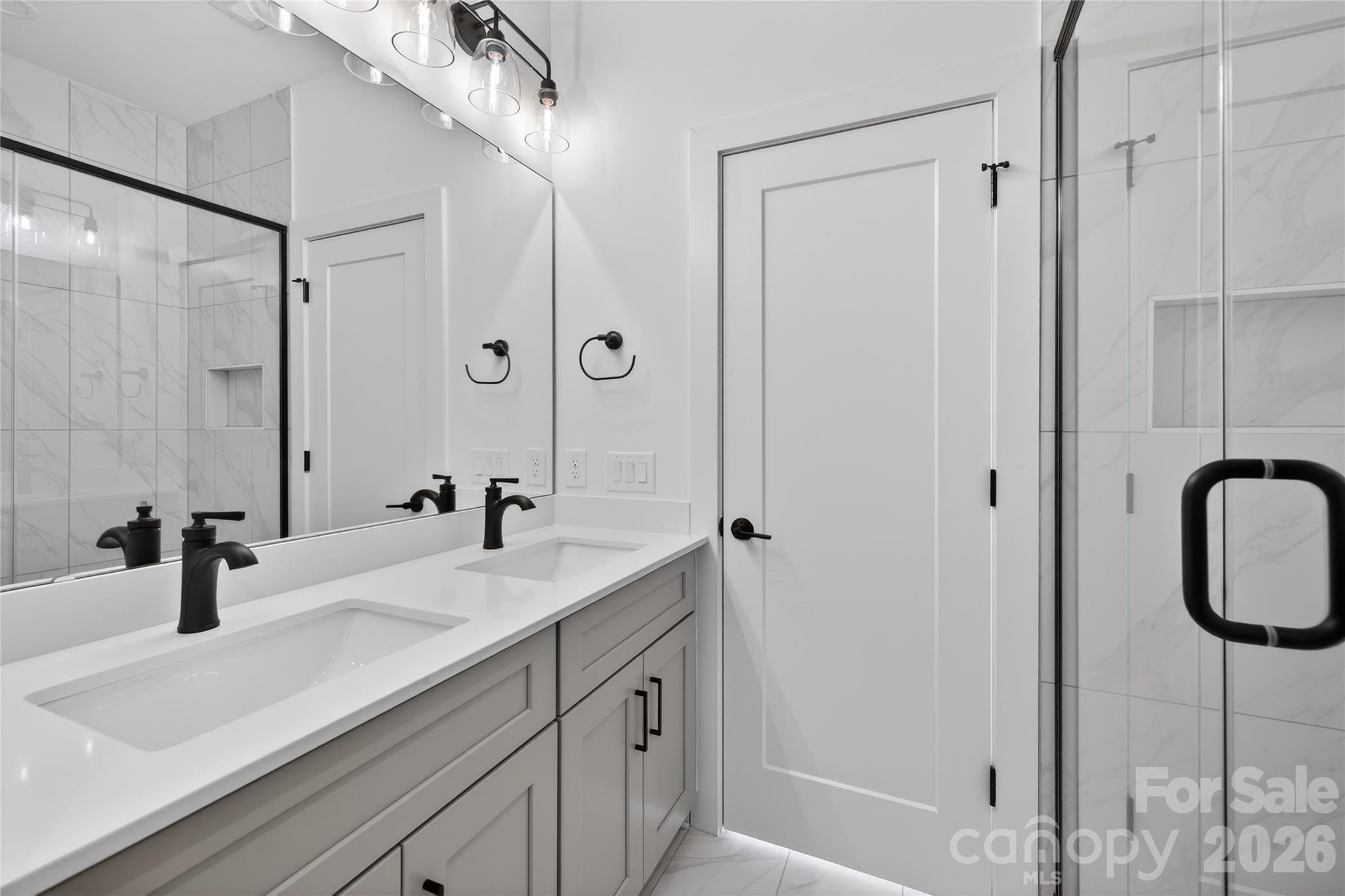 3002 Casting Street 24 Property Photo 9
