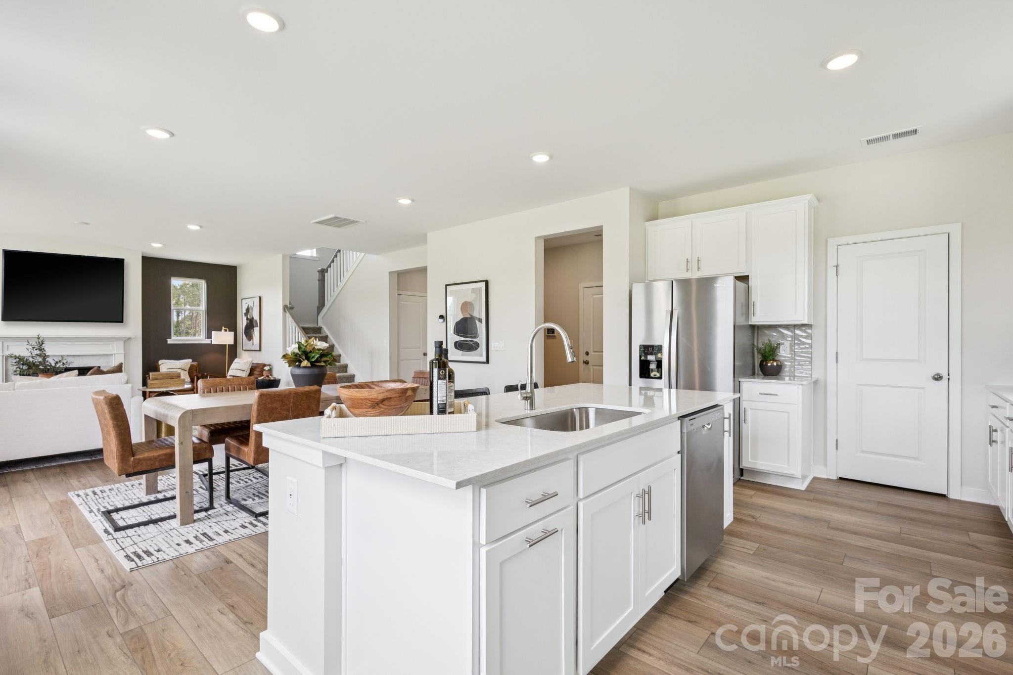 21079 Running Creek Drive Property Photo 7